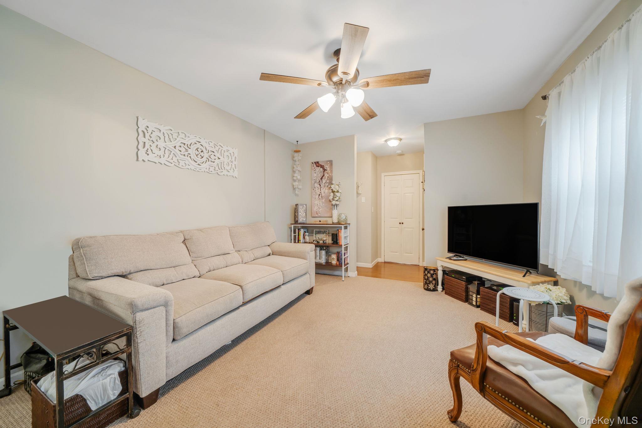 Single Family Rosemont  Suffolk County, NY 11738, MLS-975733-4