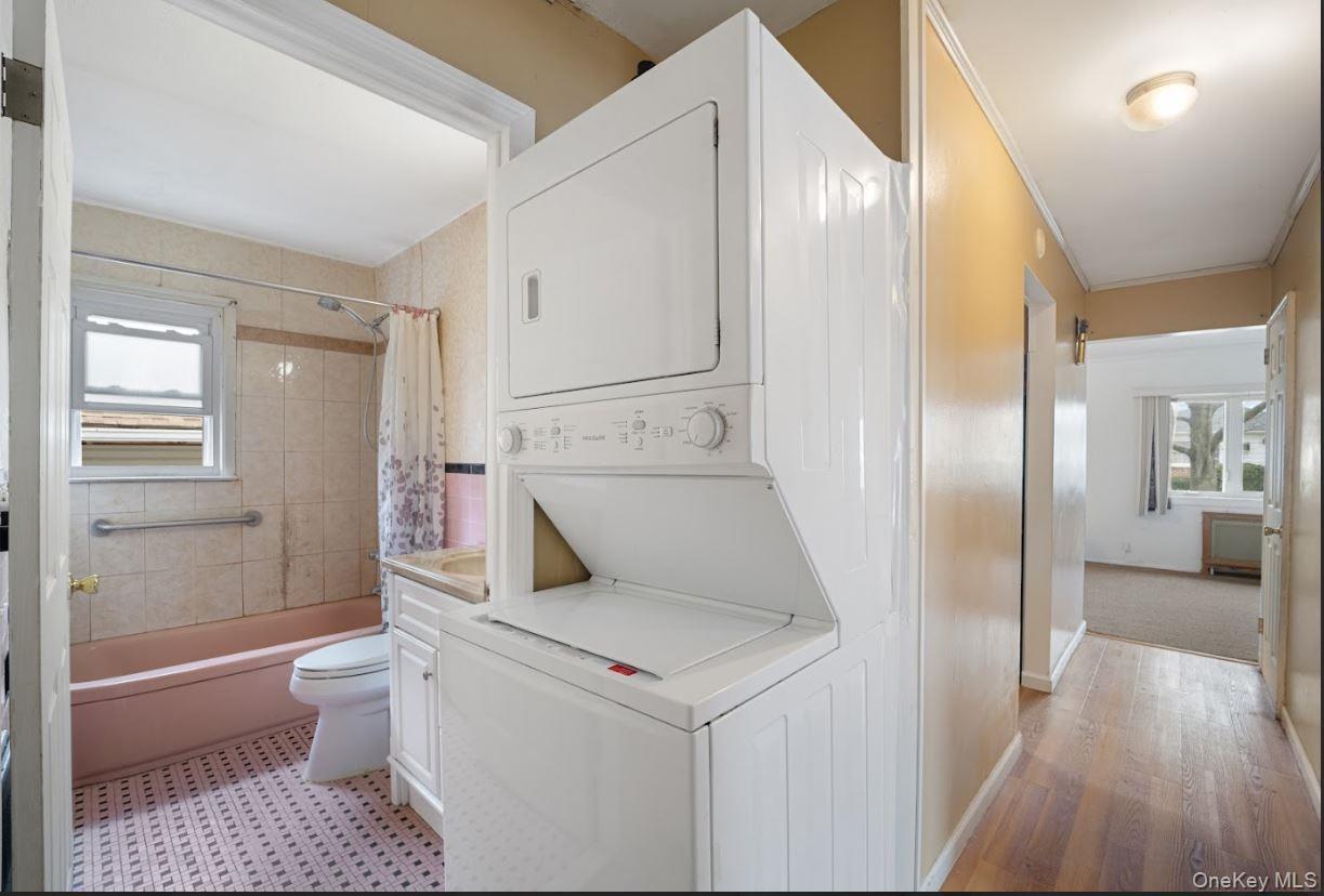 Single Family 145th Queens, NY 11413, MLS-975737-9