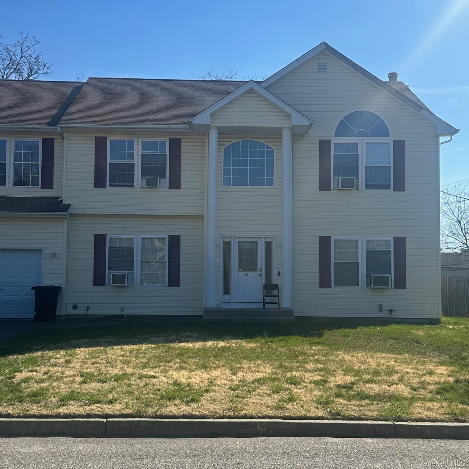 Single Family 28  Suffolk County, NY 11798, MLS-975739-2