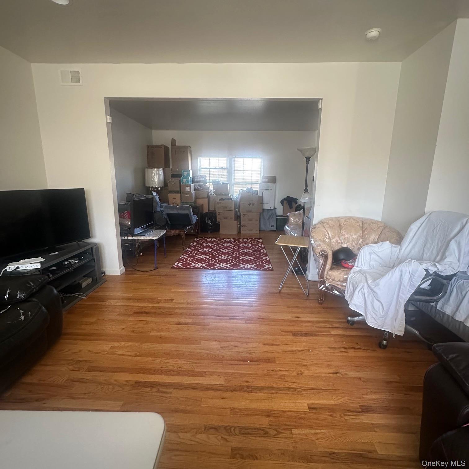Single Family 28  Suffolk County, NY 11798, MLS-975739-3