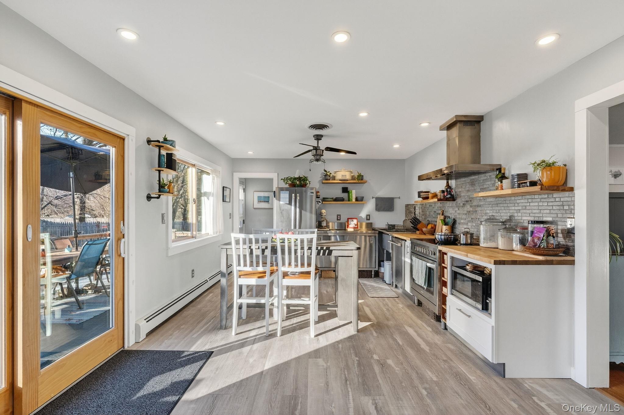 Single Family Closs  Dutchess County, NY 12572, MLS-975760-4