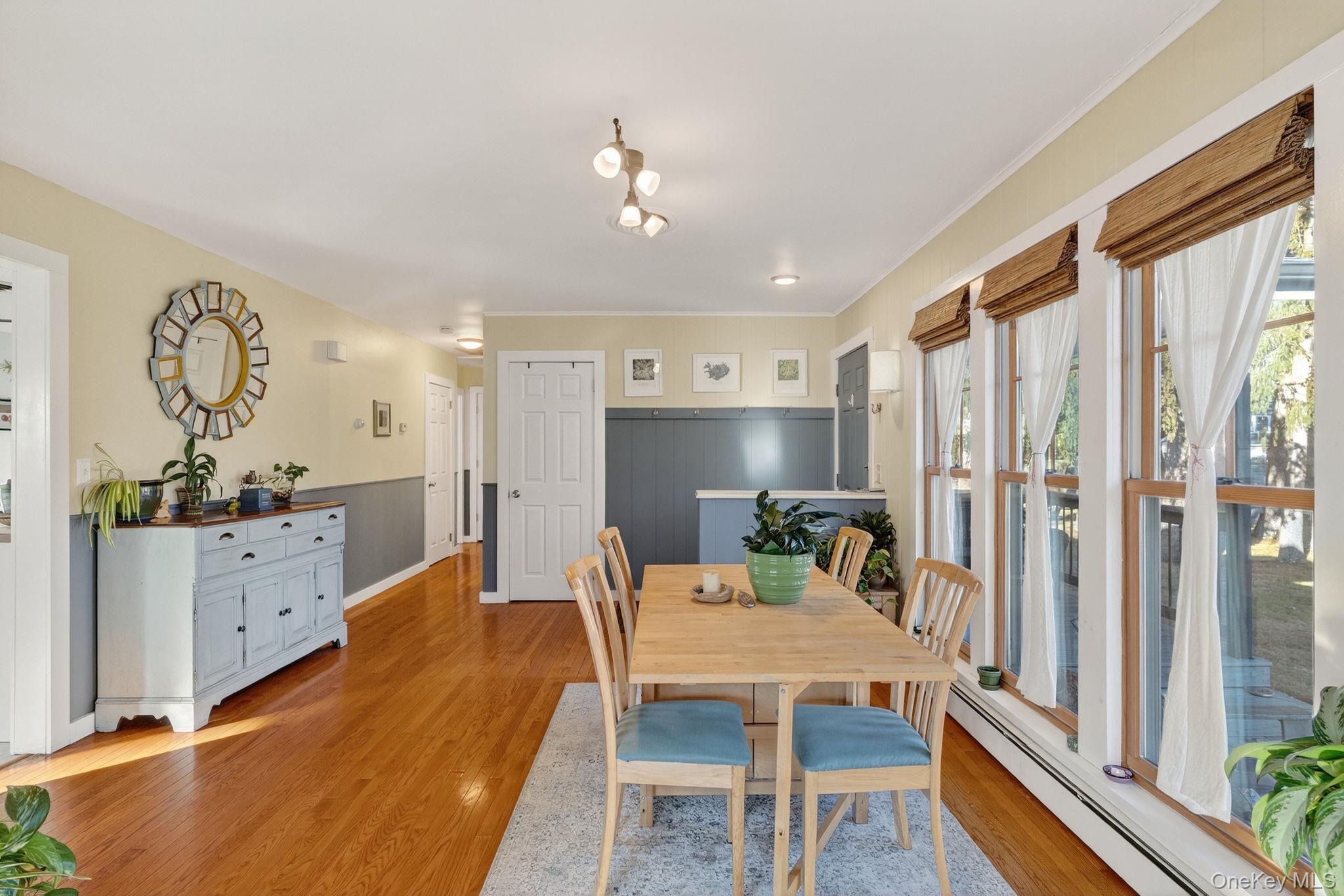 Single Family Closs  Dutchess County, NY 12572, MLS-975760-8