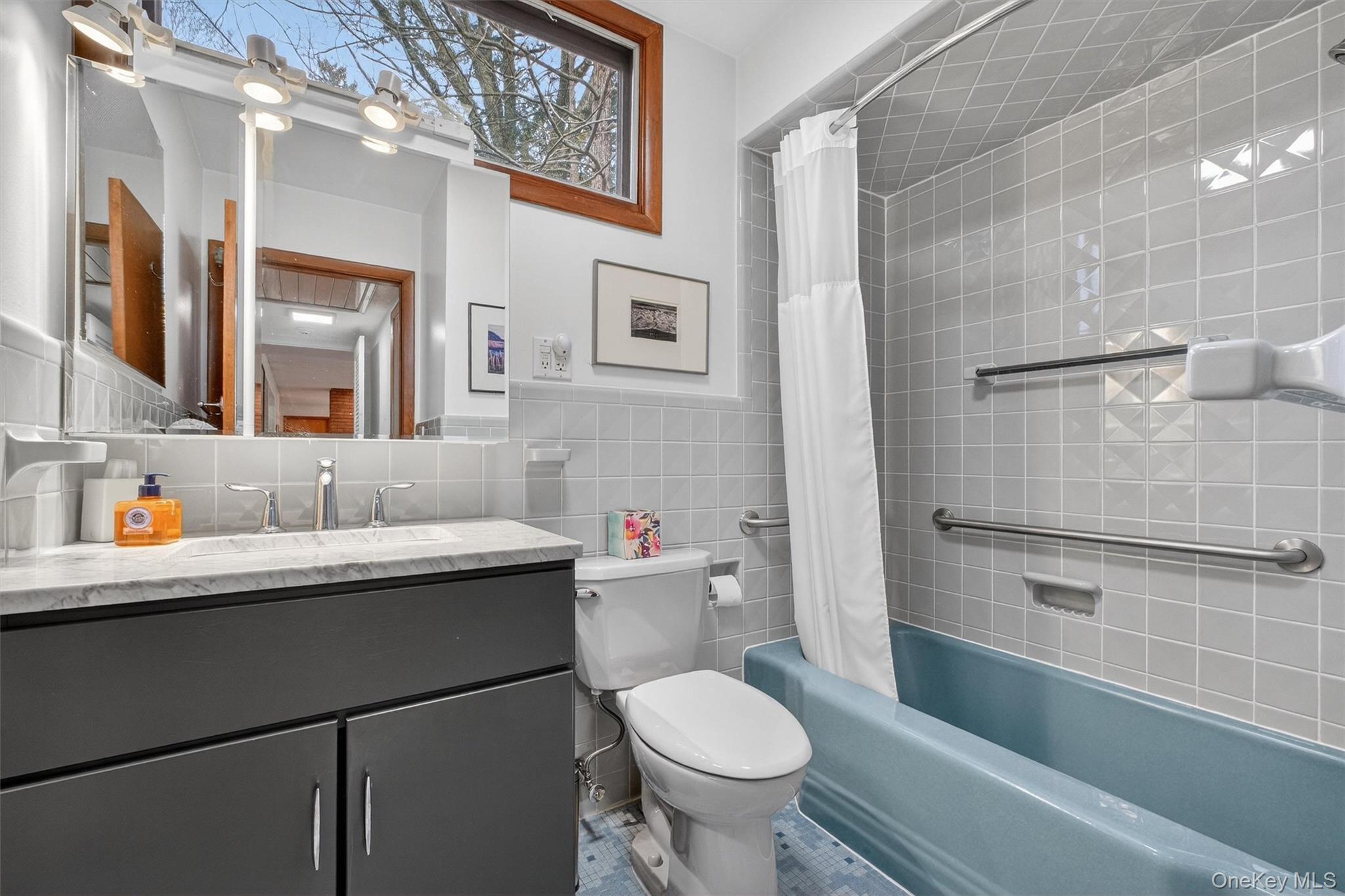 Single Family Yates  Dutchess County, NY 12601, MLS-975770-20