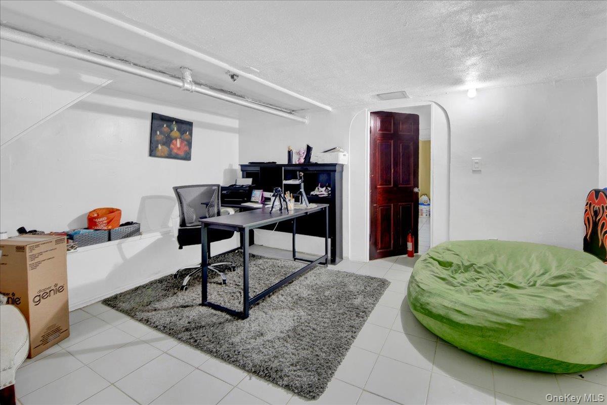 Single Family Boyd  Bronx, NY 10466, MLS-975773-19