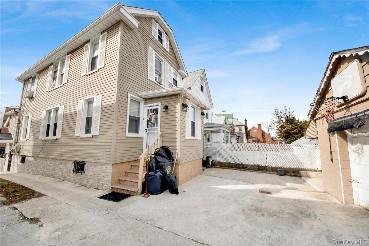 Single Family Boyd  Bronx, NY 10466, MLS-975773-20