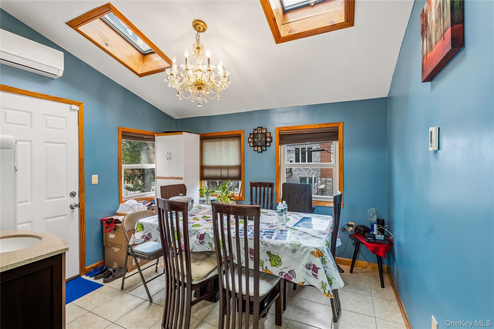 Single Family Hubbard Brooklyn, NY 11235, MLS-975775-19
