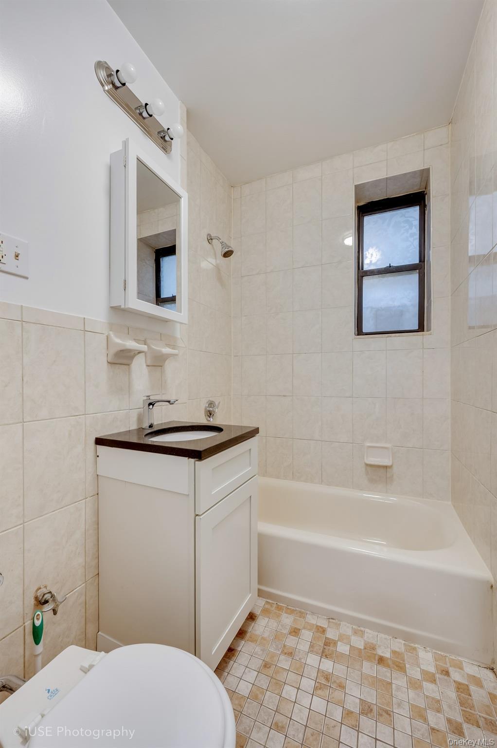 Coop 46th Queens, NY 11104, MLS-975782-11