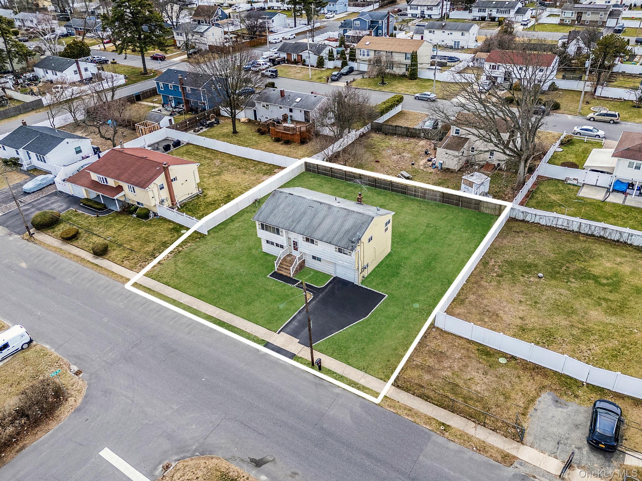 Single Family Centerwood  Suffolk County, NY 11704, MLS-975783-29