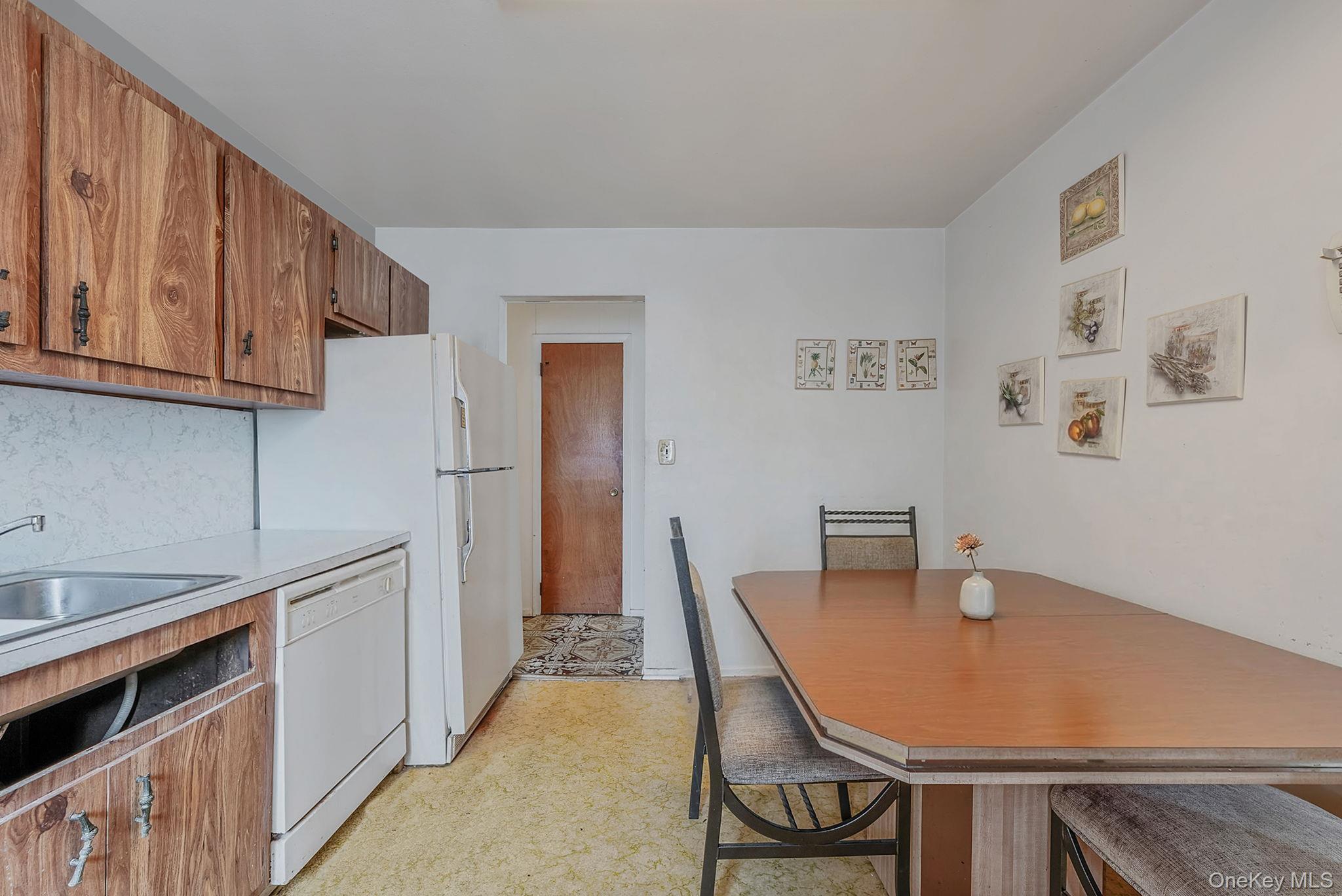 Single Family Centerwood  Suffolk County, NY 11704, MLS-975783-9