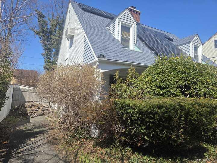 Single Family Angevine  Nassau County, NY 11550, MLS-975785-2