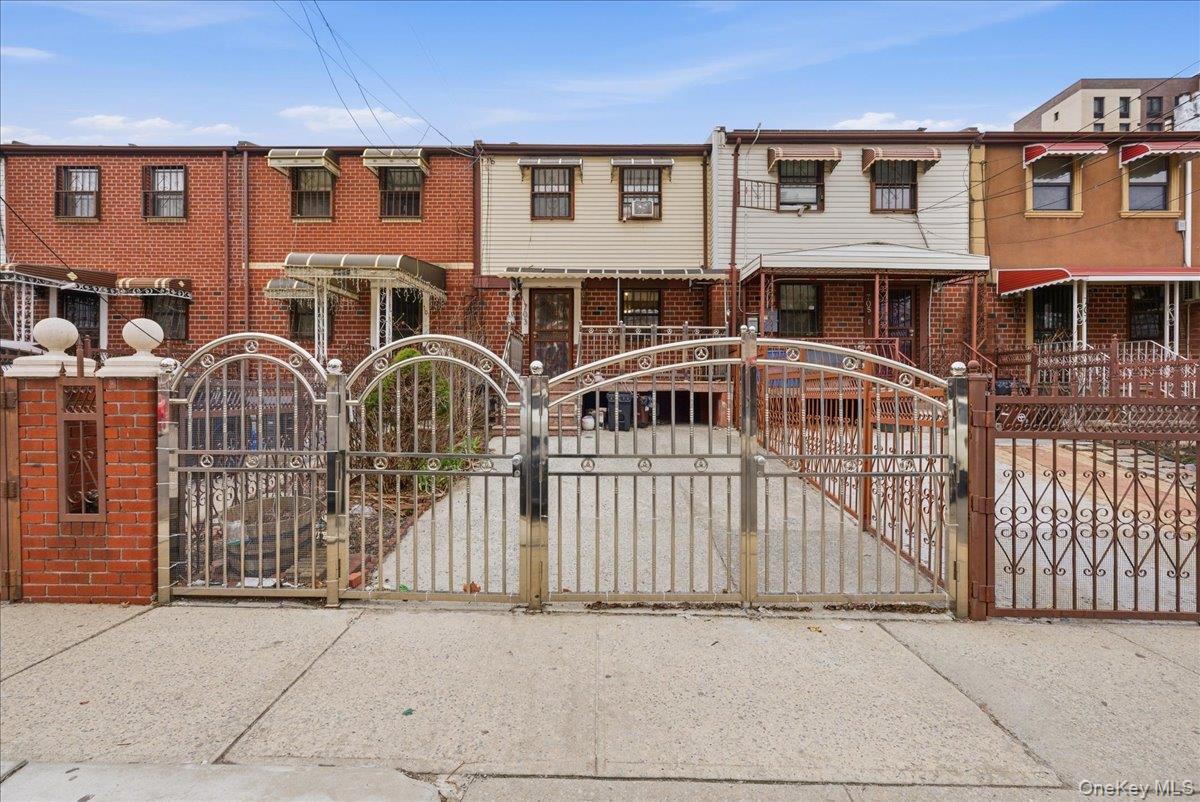 Single Family Cauldwell  Bronx, NY 10455, MLS-975787-2