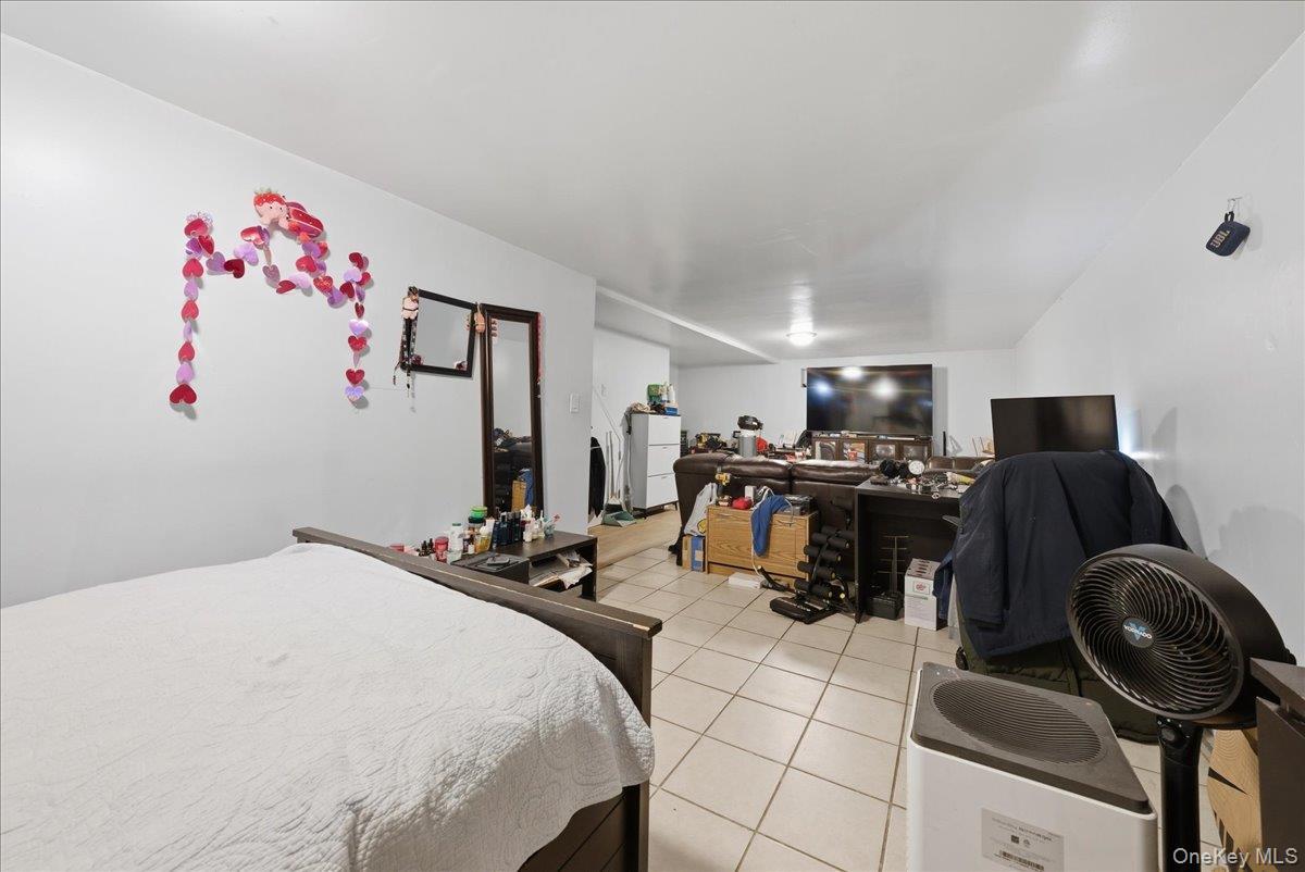 Single Family Cauldwell  Bronx, NY 10455, MLS-975787-22