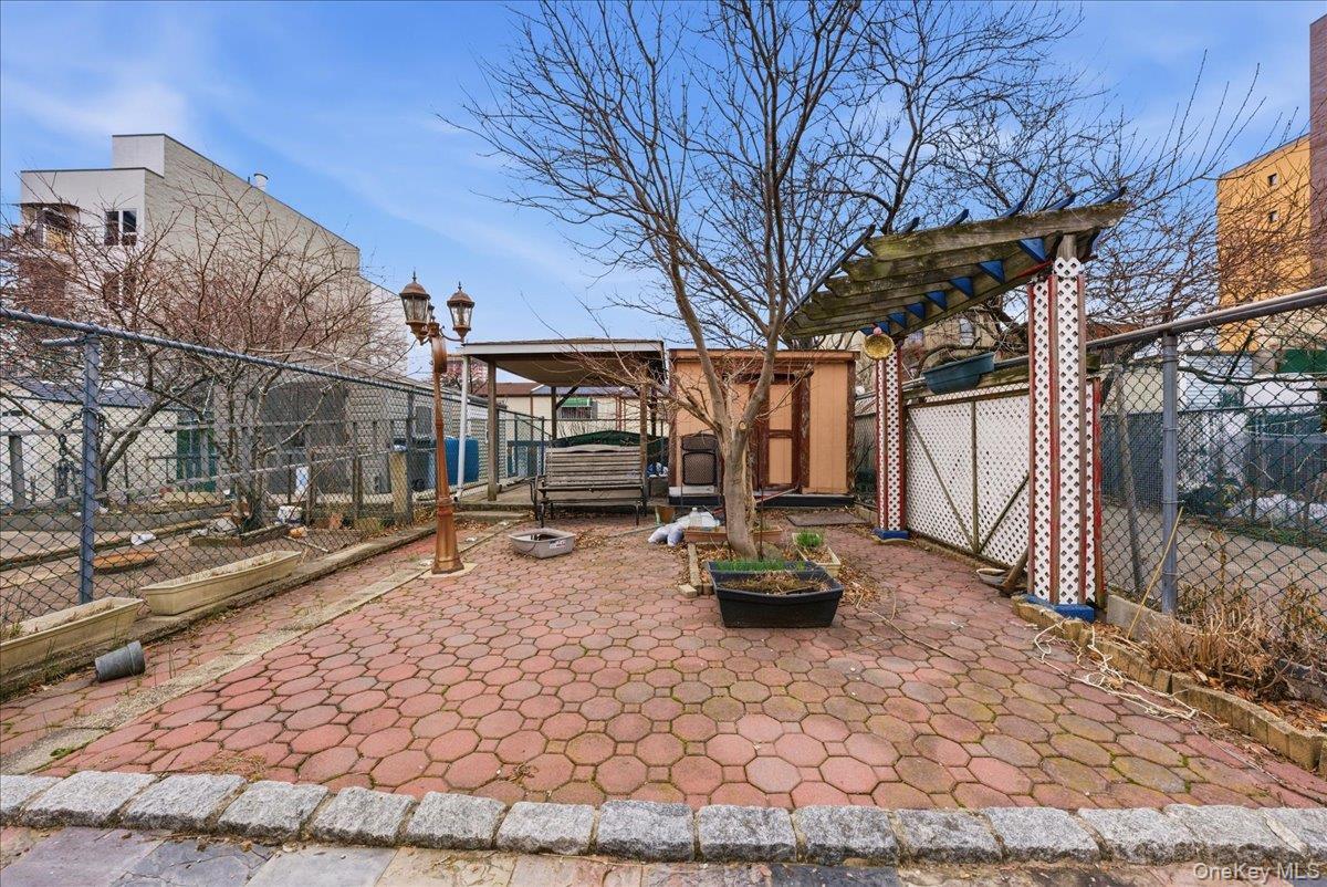 Single Family Cauldwell  Bronx, NY 10455, MLS-975787-25