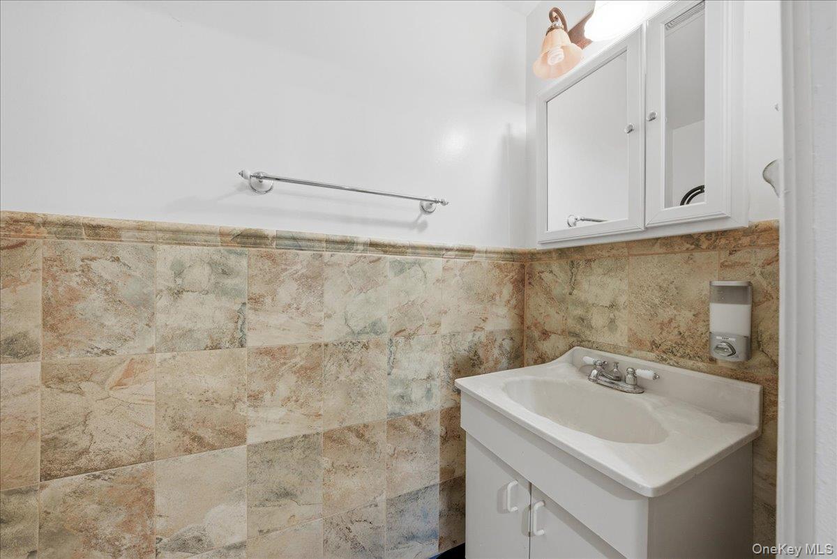 Single Family Cauldwell  Bronx, NY 10455, MLS-975787-9