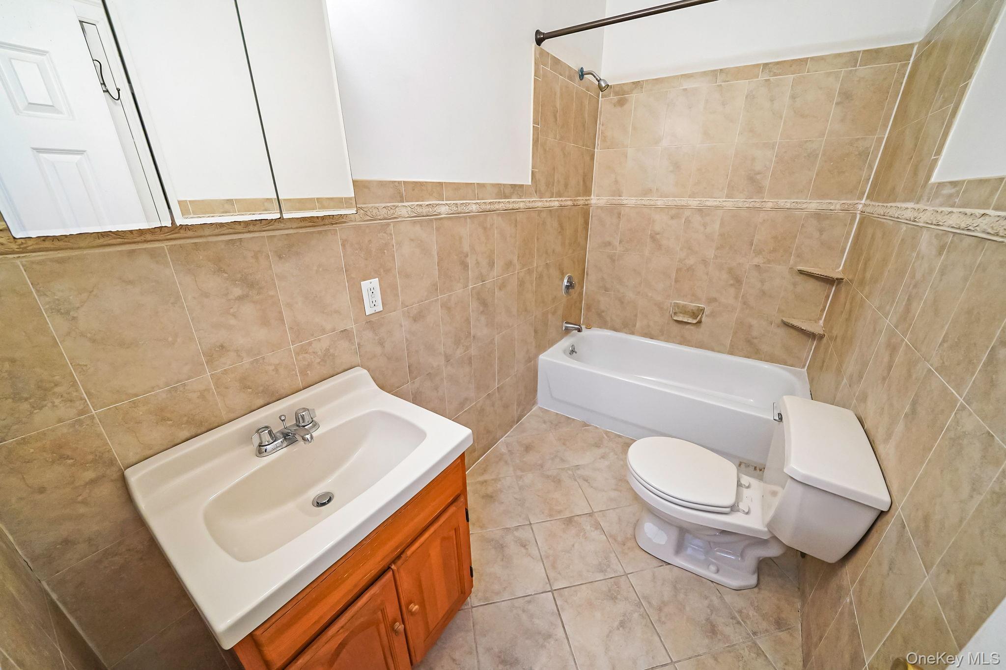 Single Family 137th  Manhattan, NY 10030, MLS-975793-22