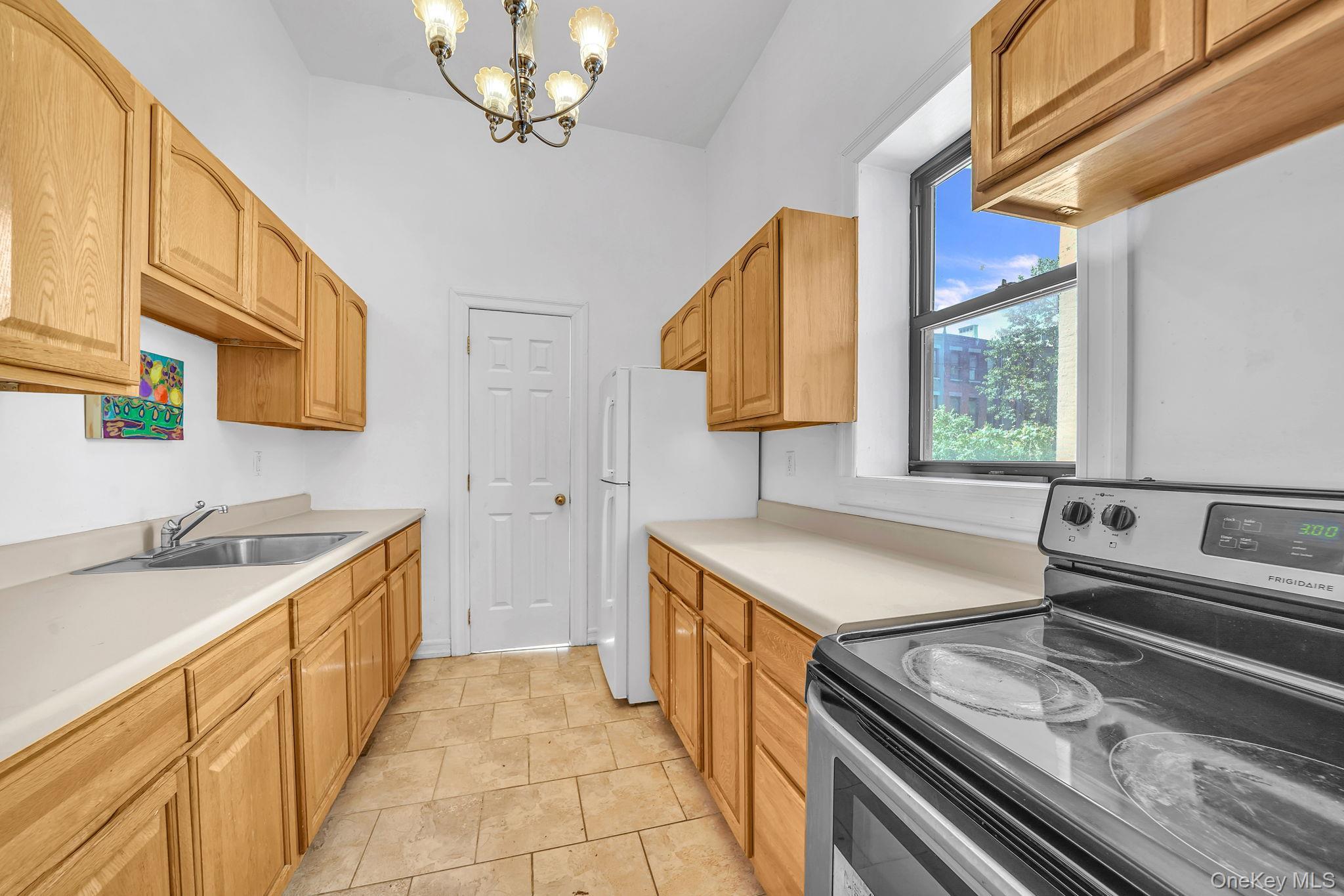 Single Family 137th  Manhattan, NY 10030, MLS-975793-9