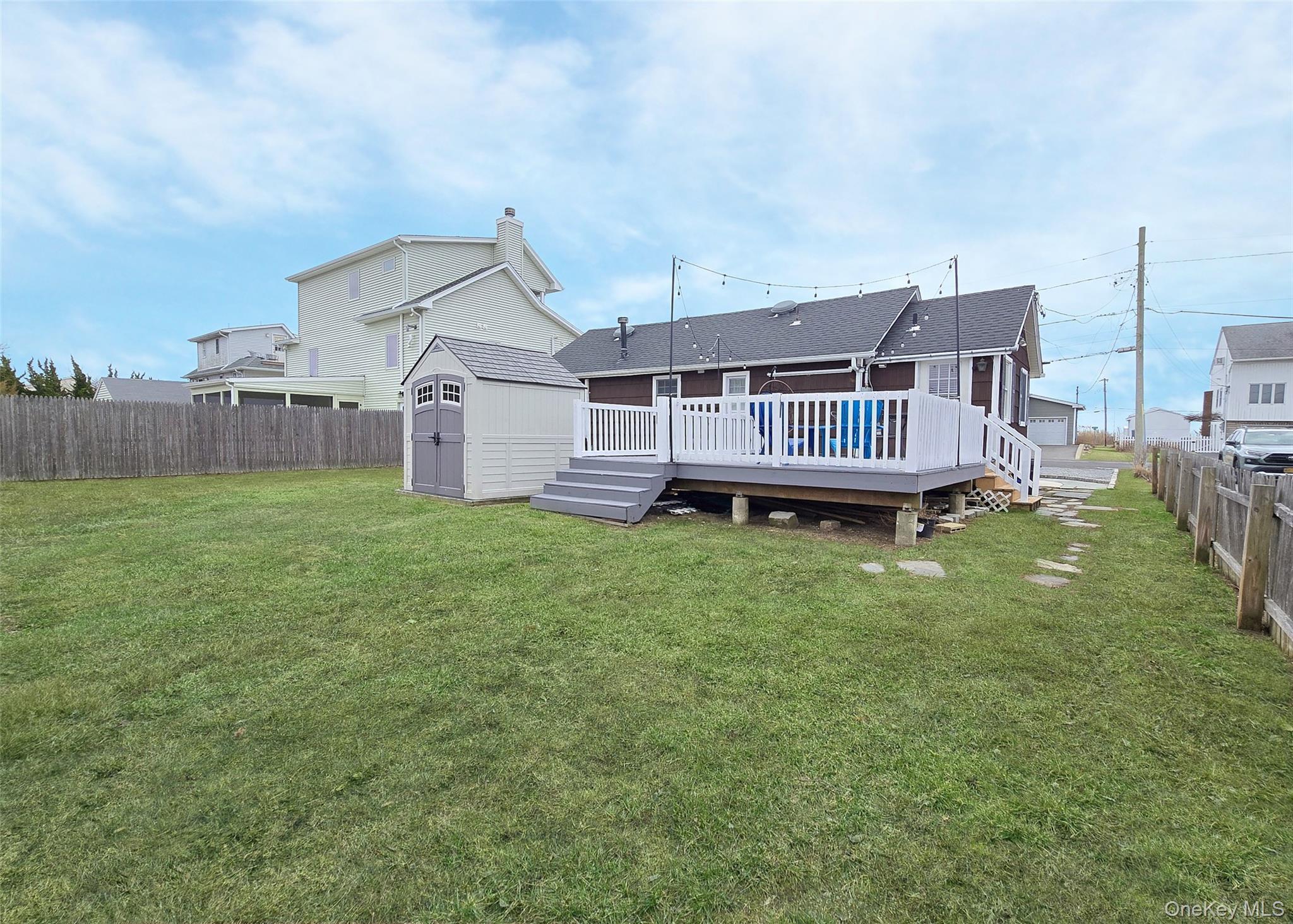 Single Family Kent  Suffolk County, NY 11701, MLS-975795-11