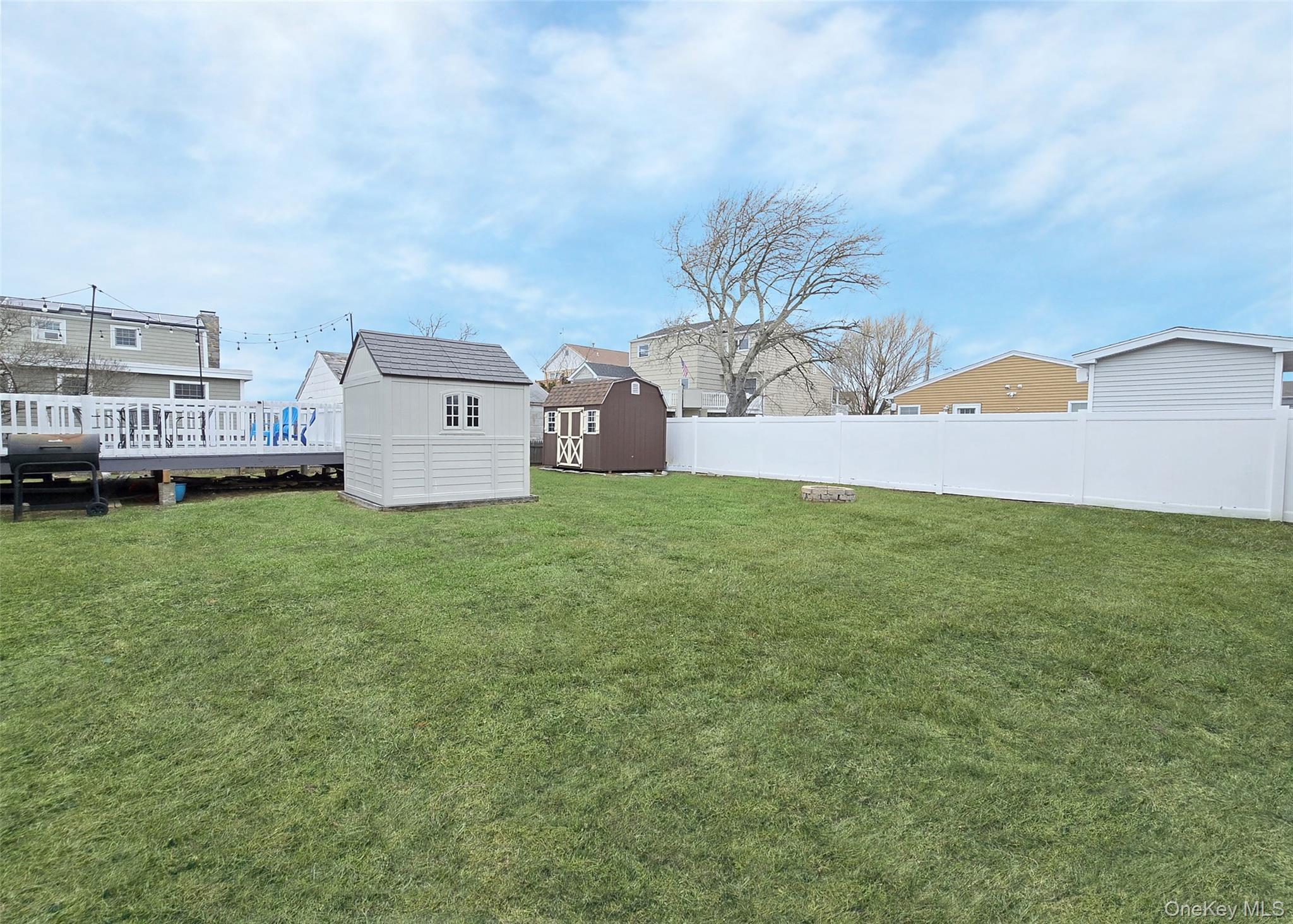 Single Family Kent  Suffolk County, NY 11701, MLS-975795-13