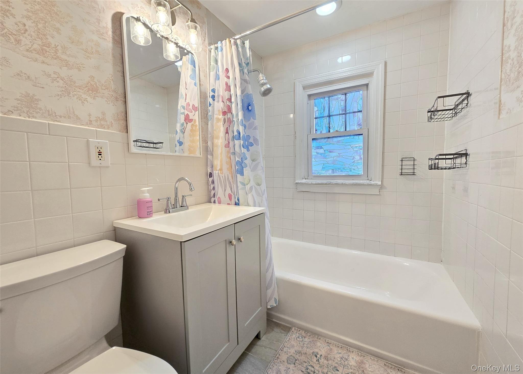 Single Family Kent  Suffolk County, NY 11701, MLS-975795-9