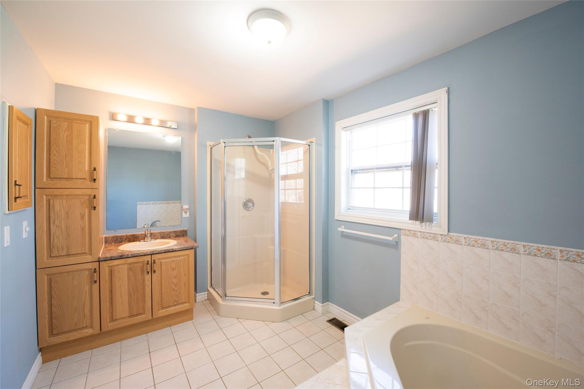 Single Family Rhinecliff  Dutchess County, NY 12572, MLS-975805-13