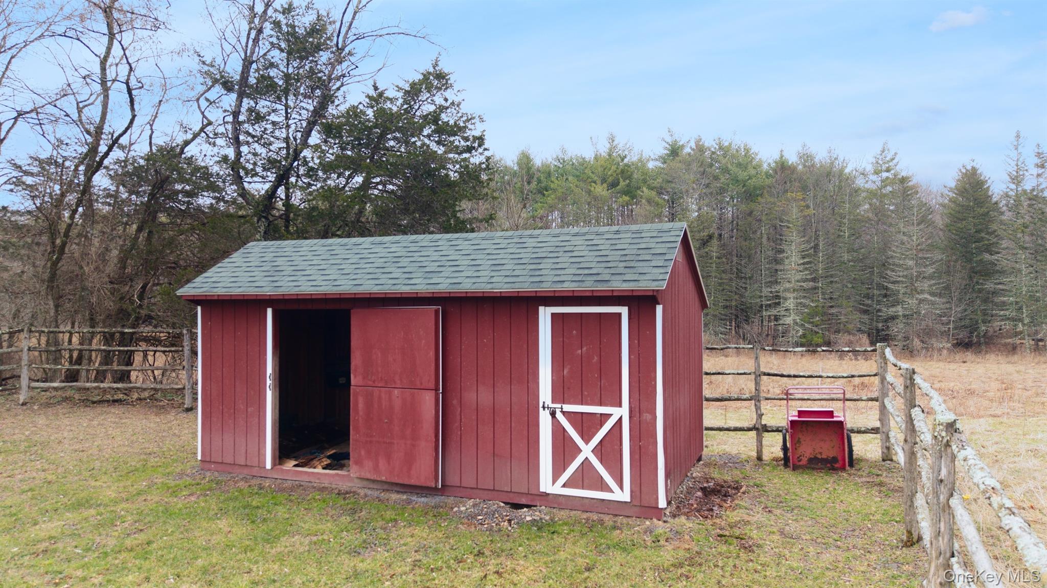 Single Family Blue Mountain Ulster County, NY 12477, MLS-975807-34