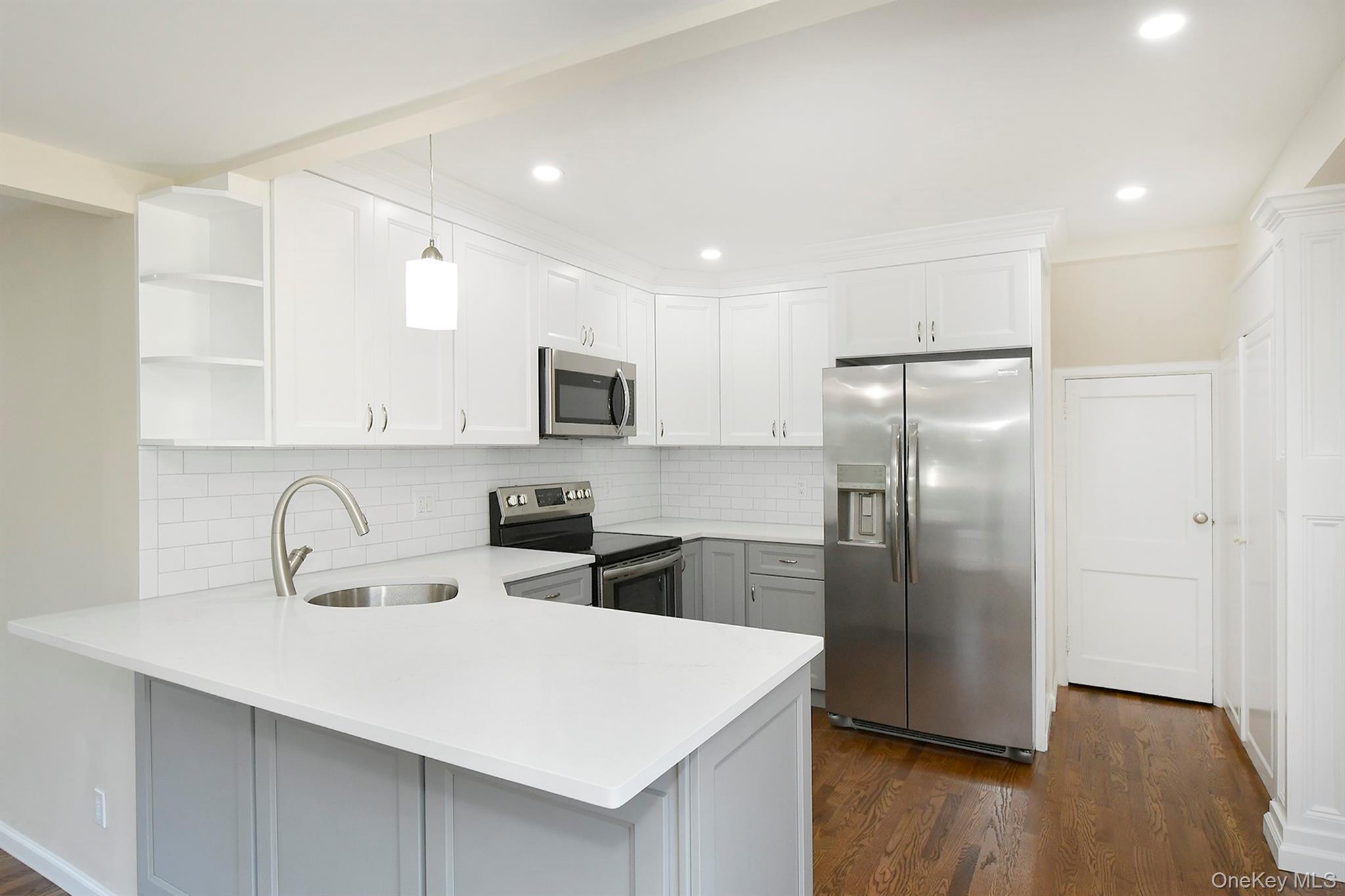 Single Family Koster  Suffolk County, NY 11746, MLS-975835-7