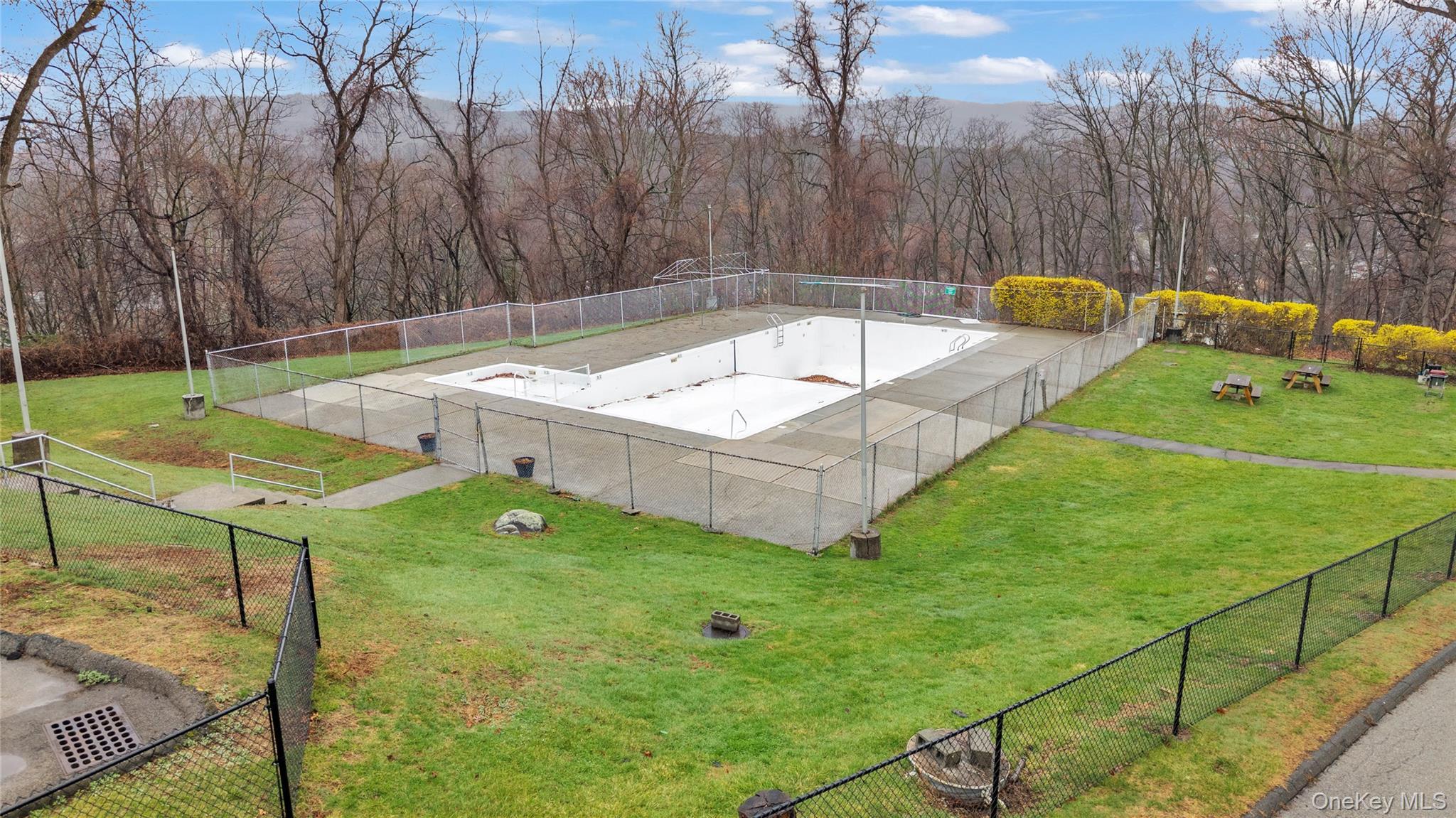 Coop Lakeview  Westchester County, NY 10566, MLS-975838-20