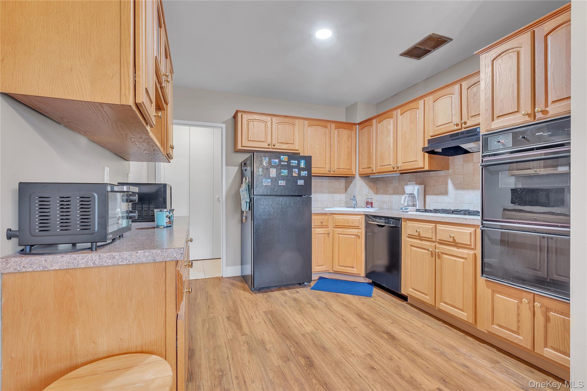 Coop Lakeview  Westchester County, NY 10566, MLS-975838-9