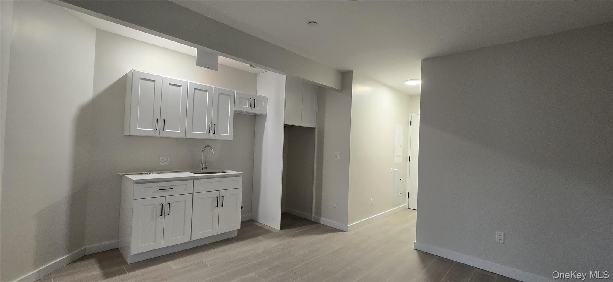 Single Family Davidson  Bronx, NY 10468, MLS-975845-3