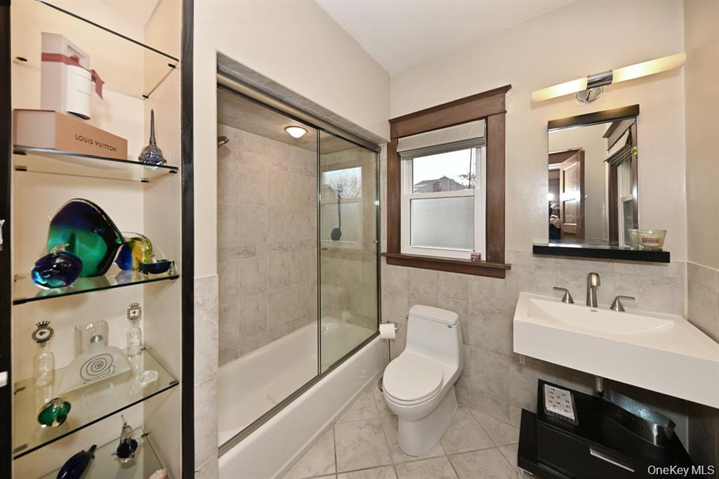 Single Family Westside  Rockland County, NY 10927, MLS-975873-19