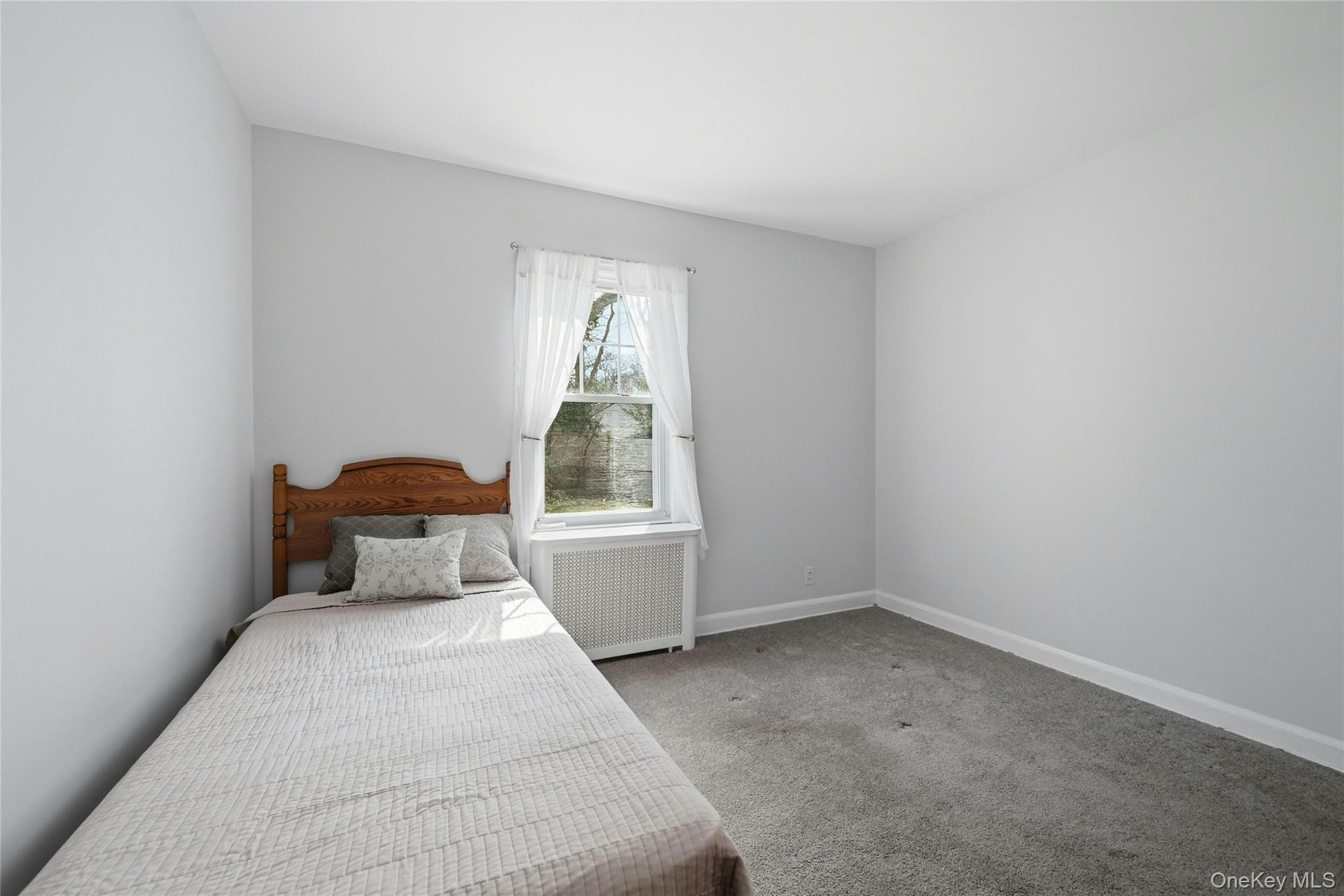 Single Family Fillmore  Suffolk County, NY 11721, MLS-975879-10