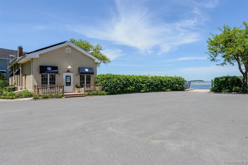 Single Family Fillmore  Suffolk County, NY 11721, MLS-975879-27