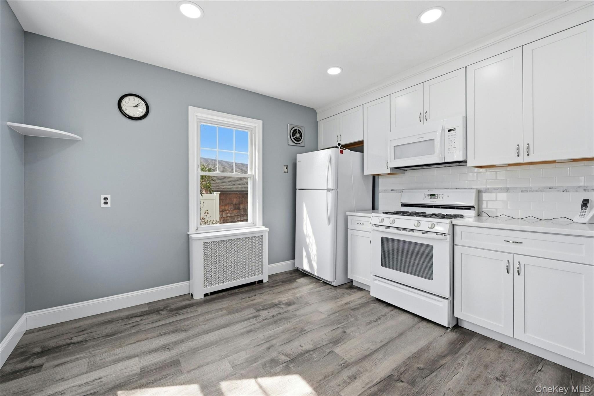 Single Family Fillmore  Suffolk County, NY 11721, MLS-975879-8