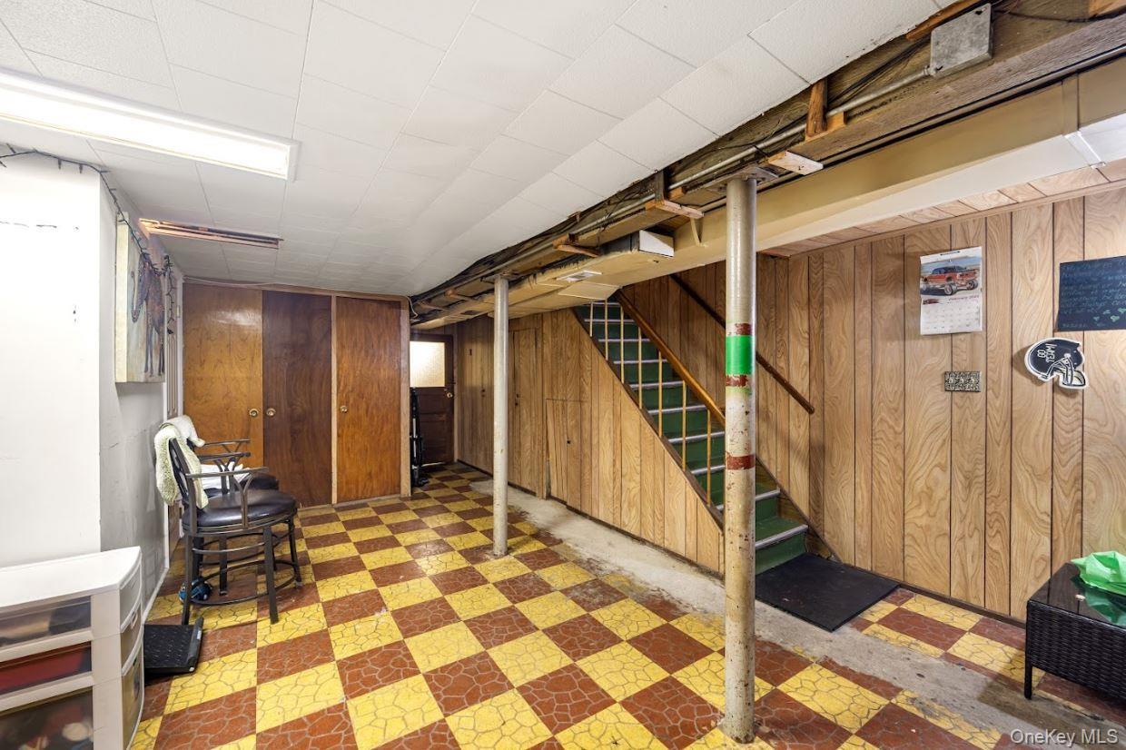 Single Family 69th  Queens, NY 11385, MLS-975886-30