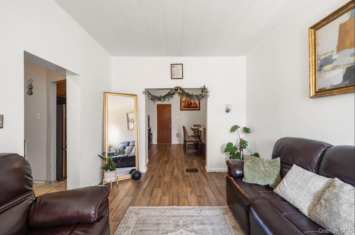 Single Family 69th  Queens, NY 11385, MLS-975886-8