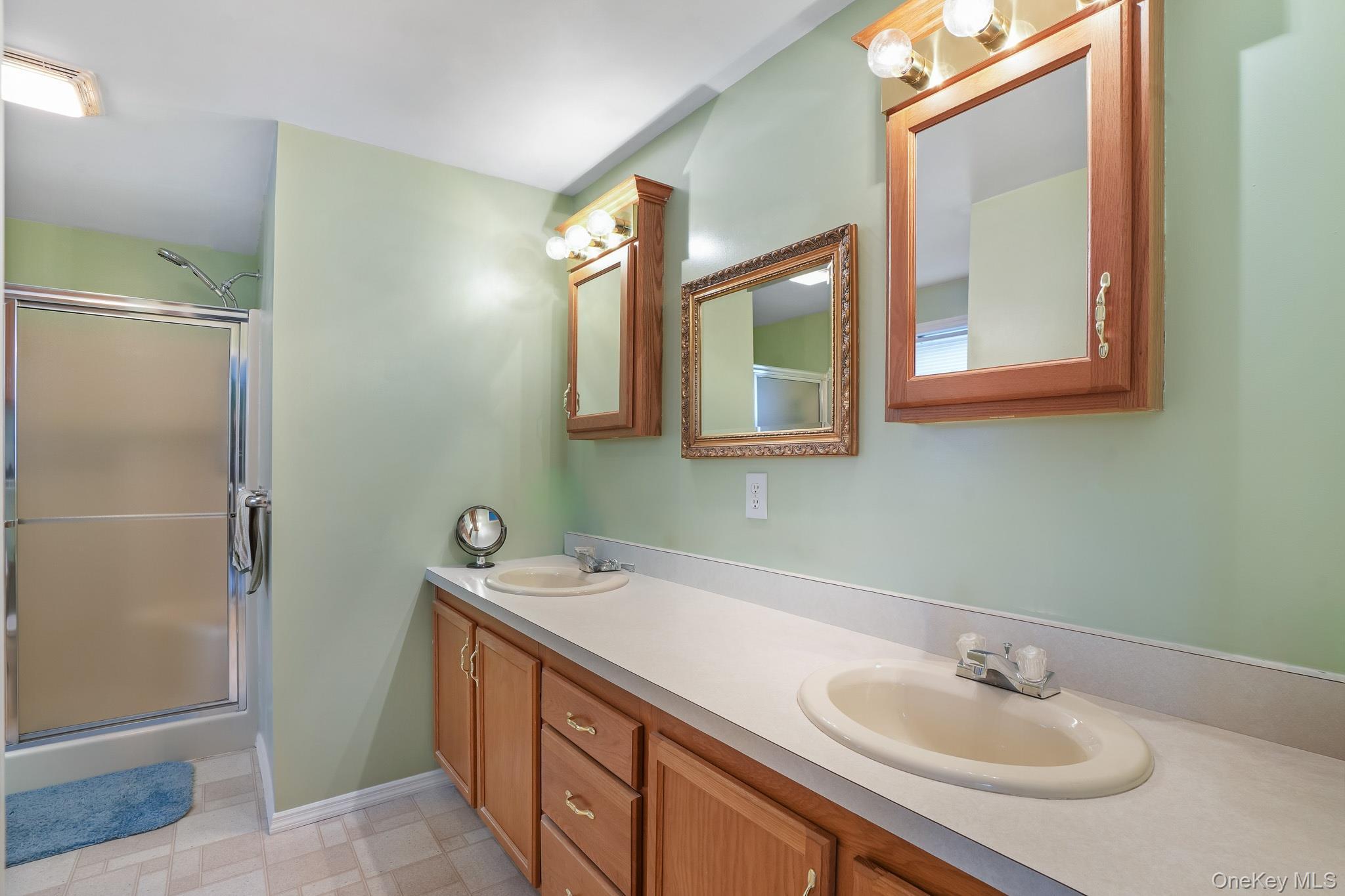 Single Family Vero  Dutchess County, NY 12603, MLS-975897-18