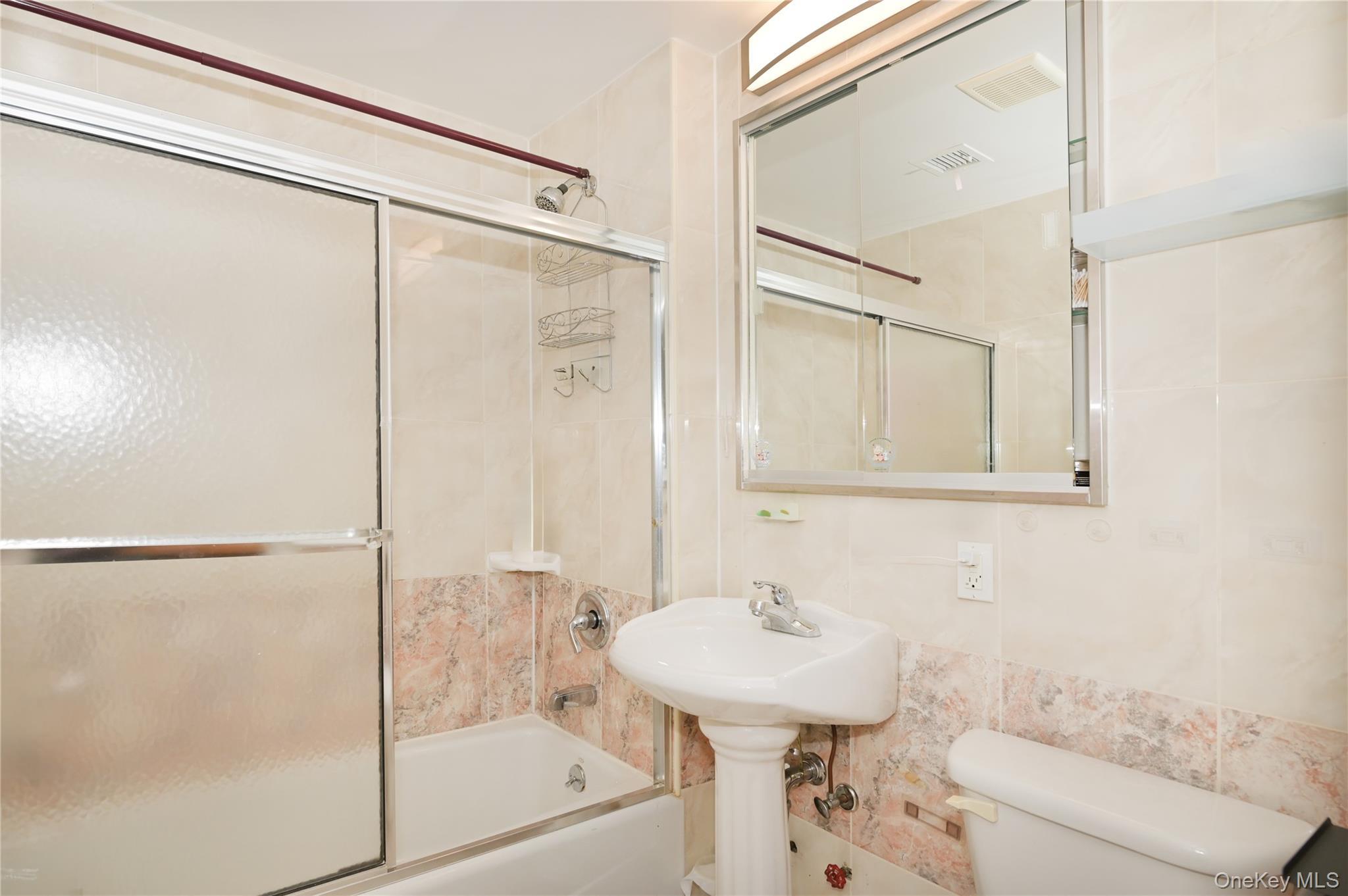 Condo Union  Queens, NY 11354, MLS-975900-10