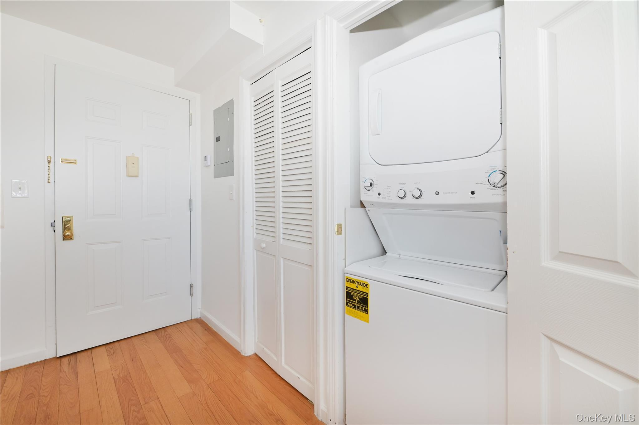 Condo Union  Queens, NY 11354, MLS-975900-11