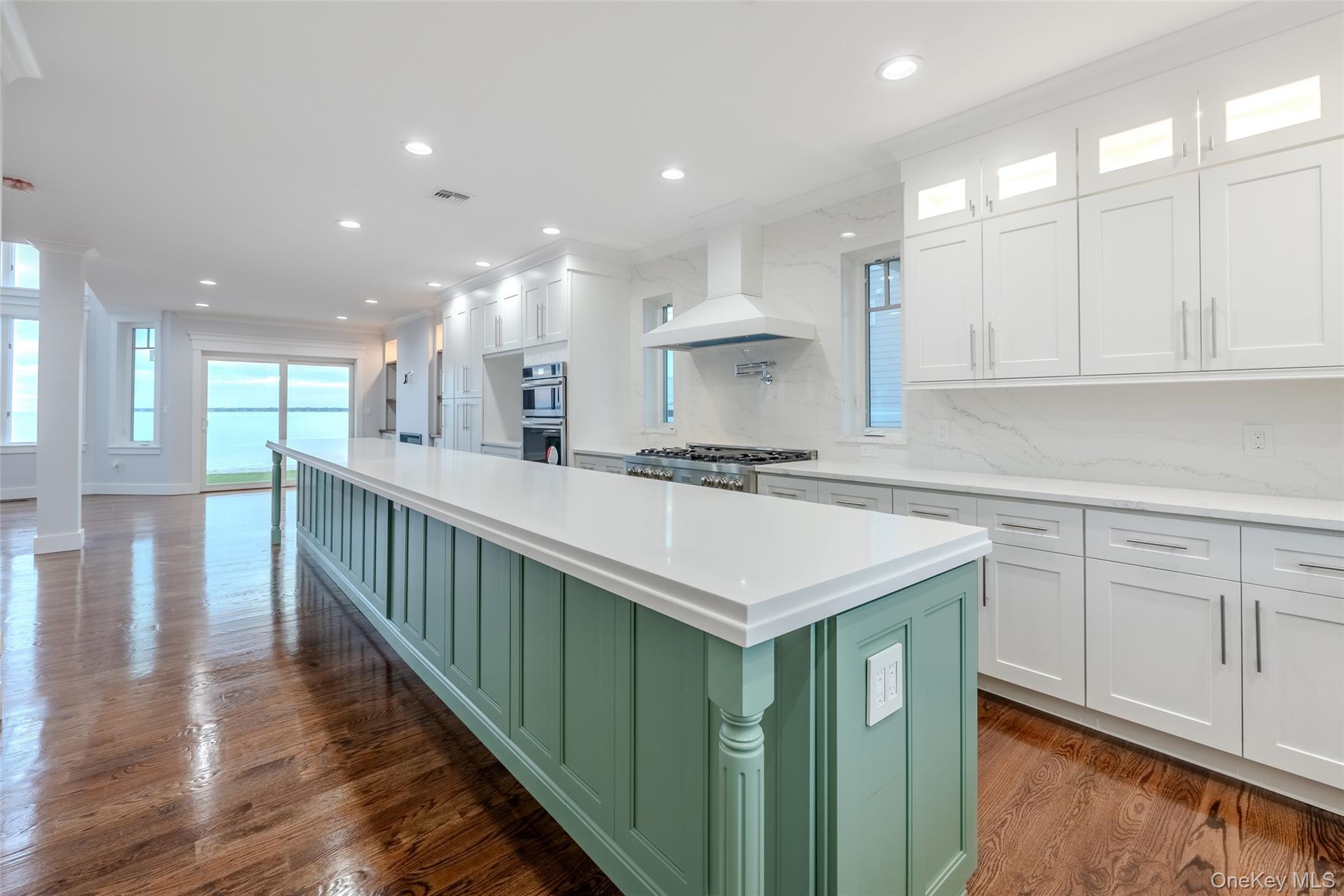Single Family Grandview Drive  Suffolk County, NY 11967, MLS-975912-28