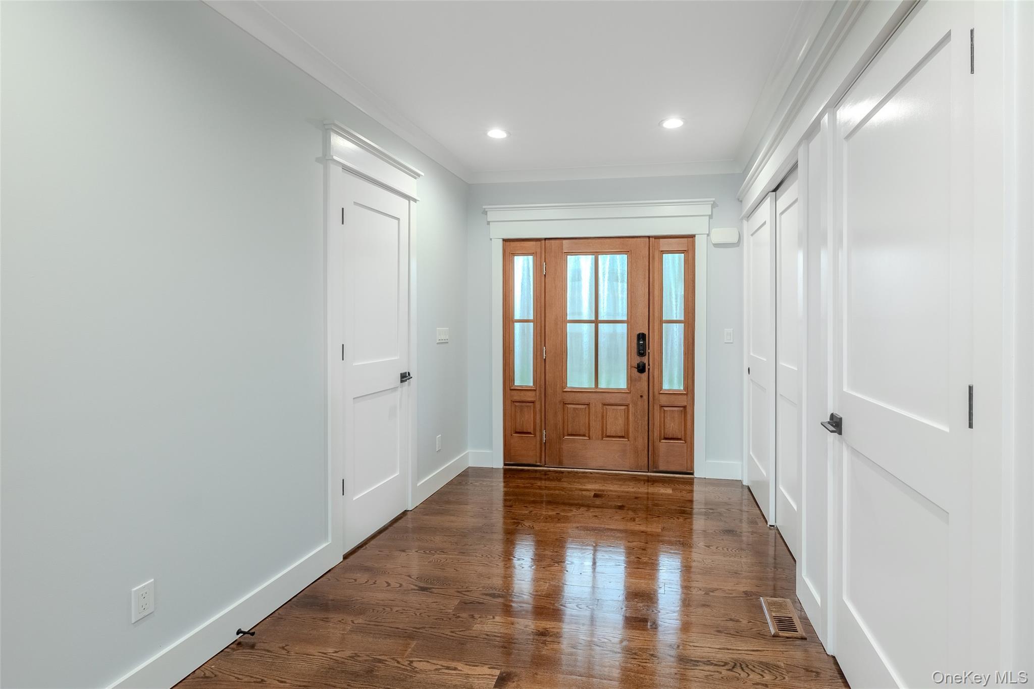 Single Family Grandview Drive  Suffolk County, NY 11967, MLS-975912-30