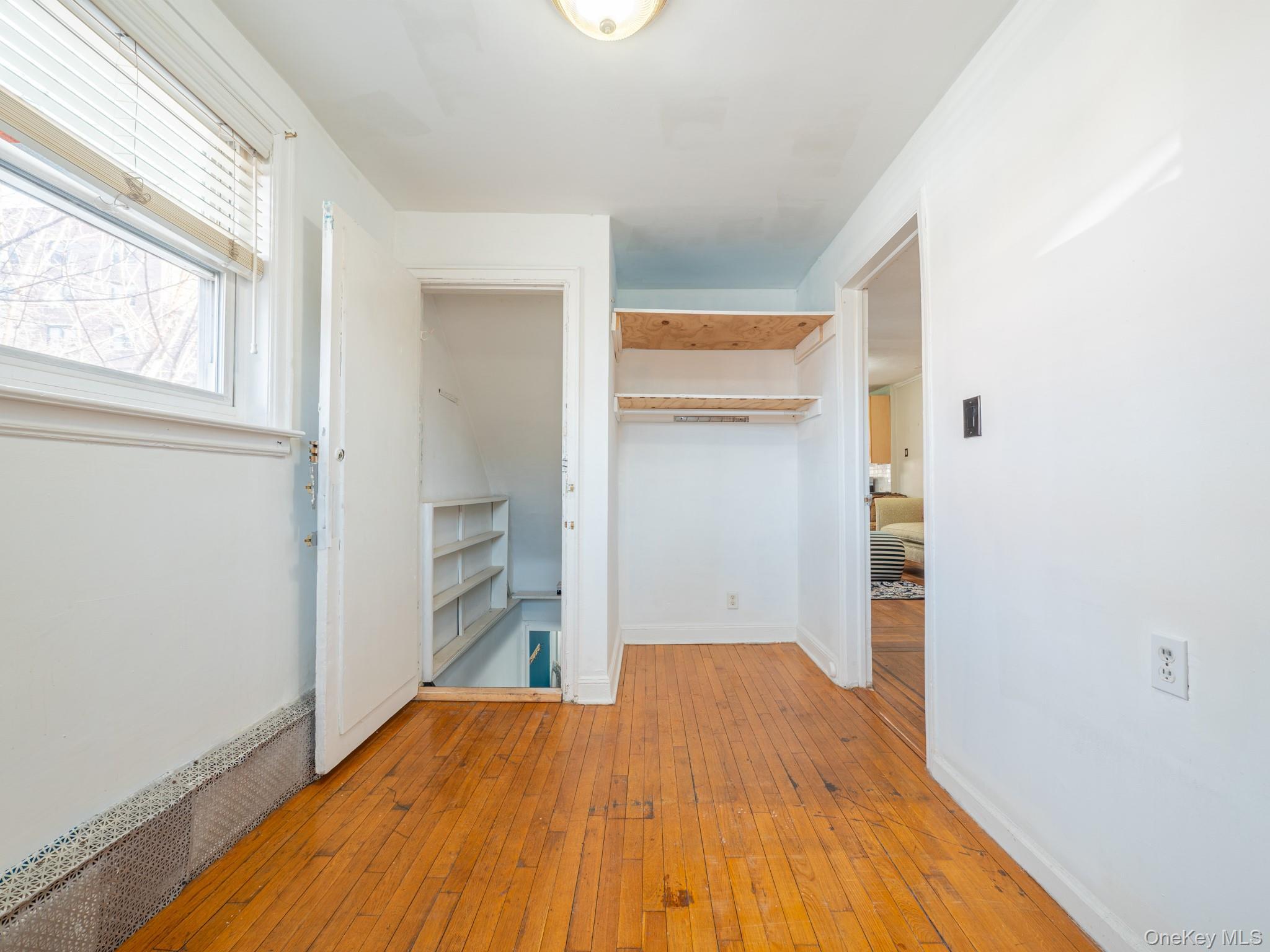 Single Family 67th Avenue  Queens, NY 11374, MLS-975919-25