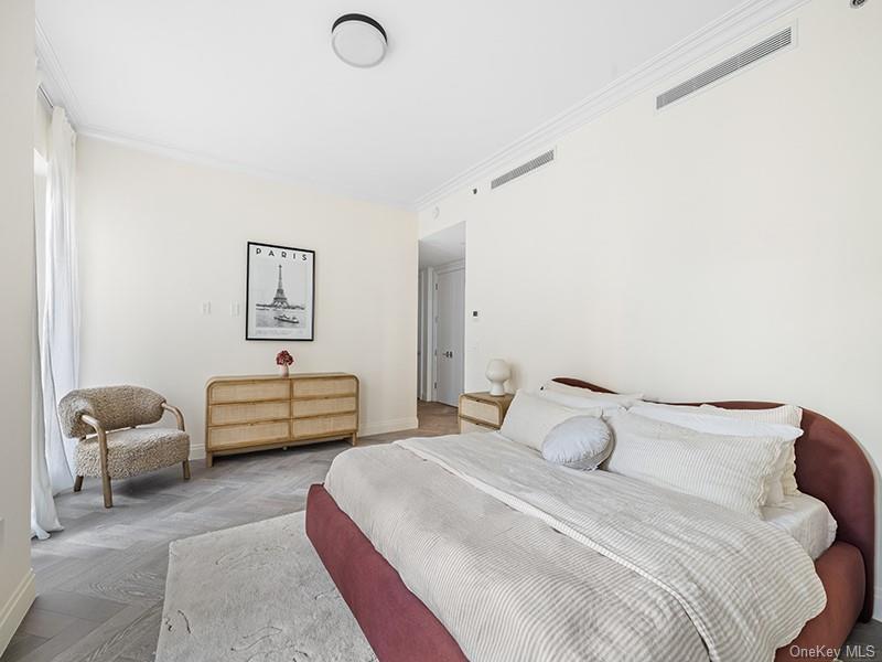 Condo Austin  Queens, NY 11375, MLS-975920-8