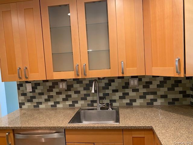 Coop 74th  Queens, NY 11004, MLS-975939-4