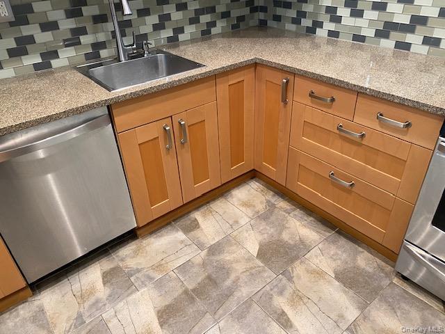 Coop 74th  Queens, NY 11004, MLS-975939-5