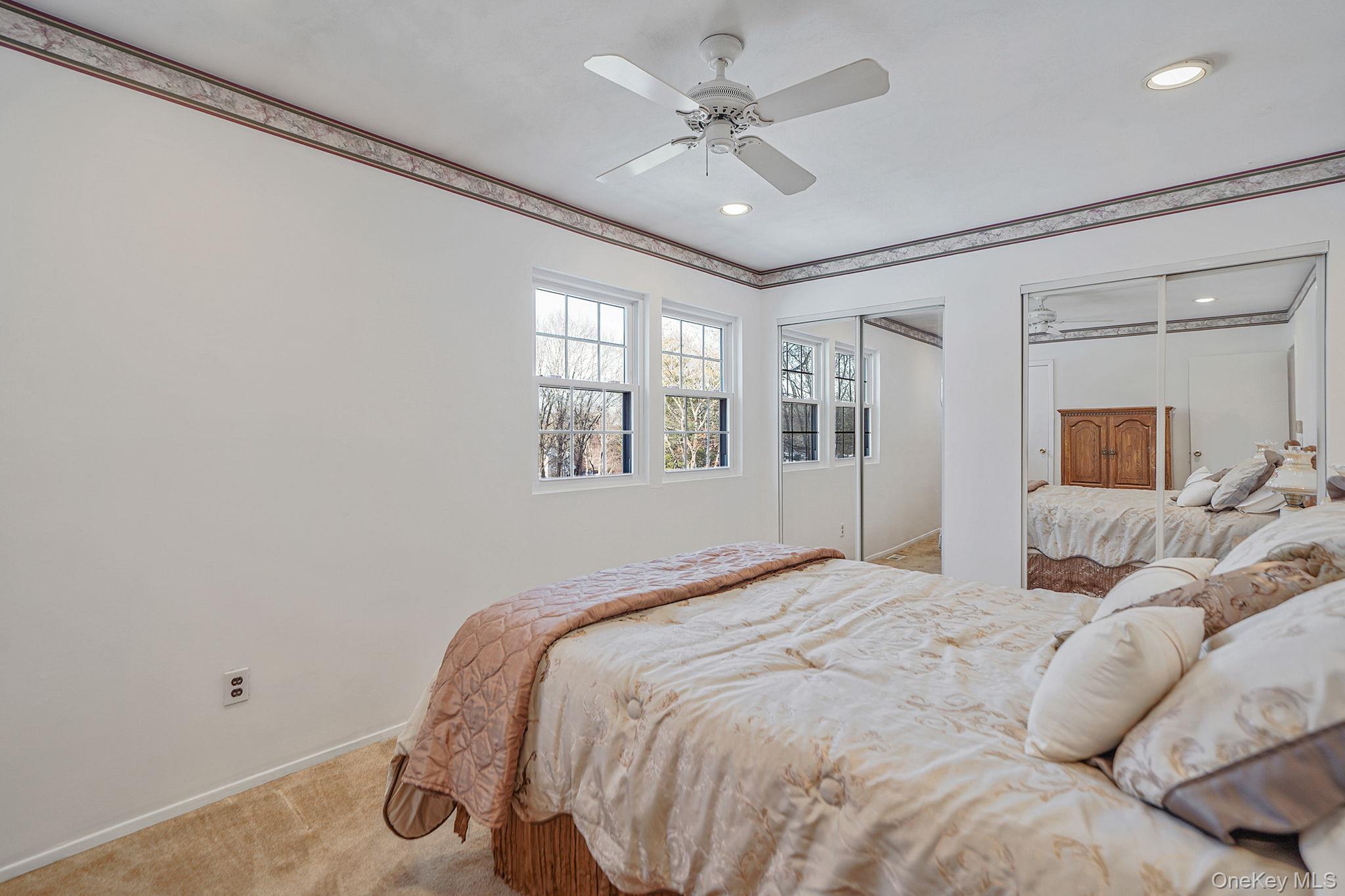 Condo Huntington Commons  Suffolk County, NY 11980, MLS-975964-20