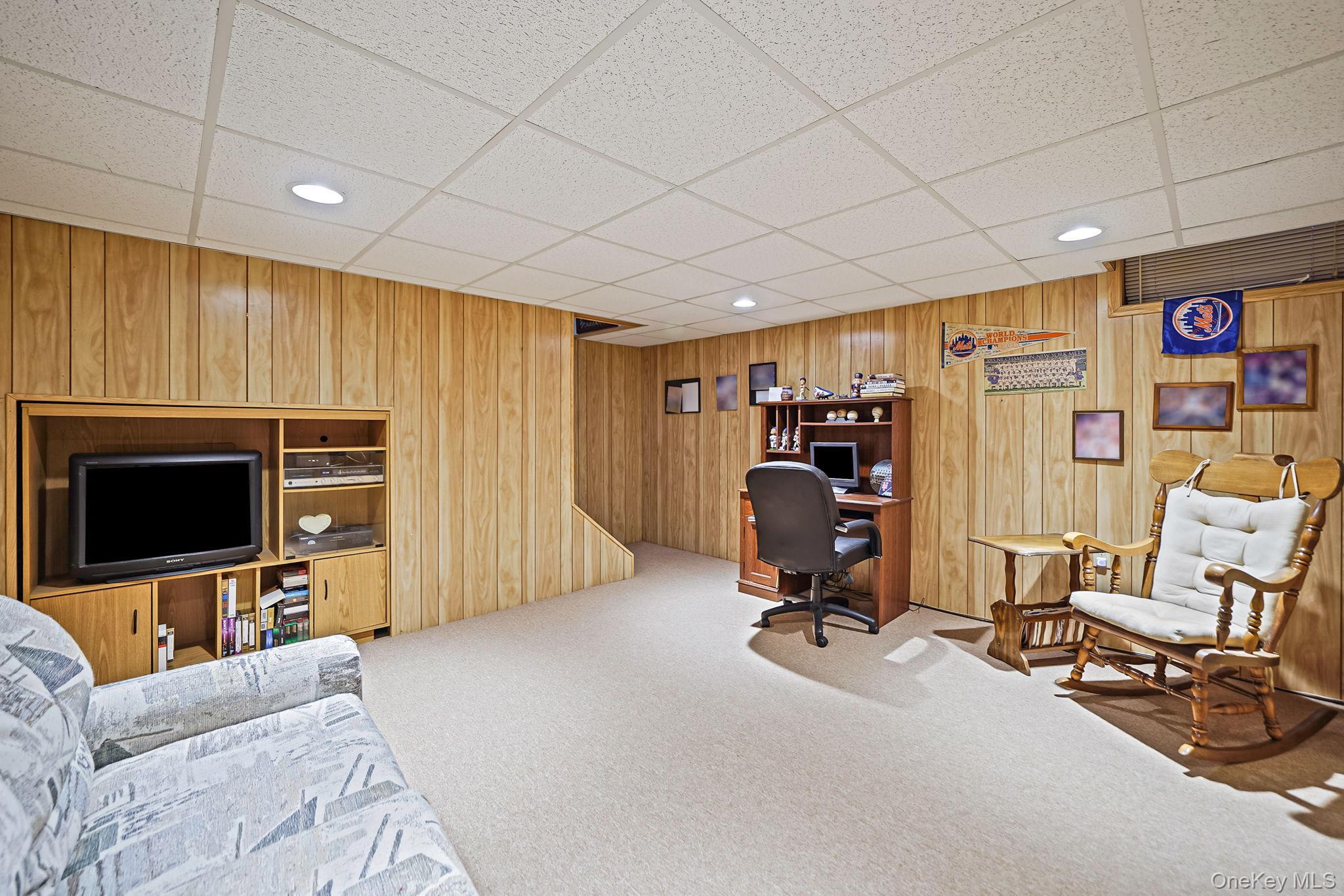 Condo Huntington Commons  Suffolk County, NY 11980, MLS-975964-28