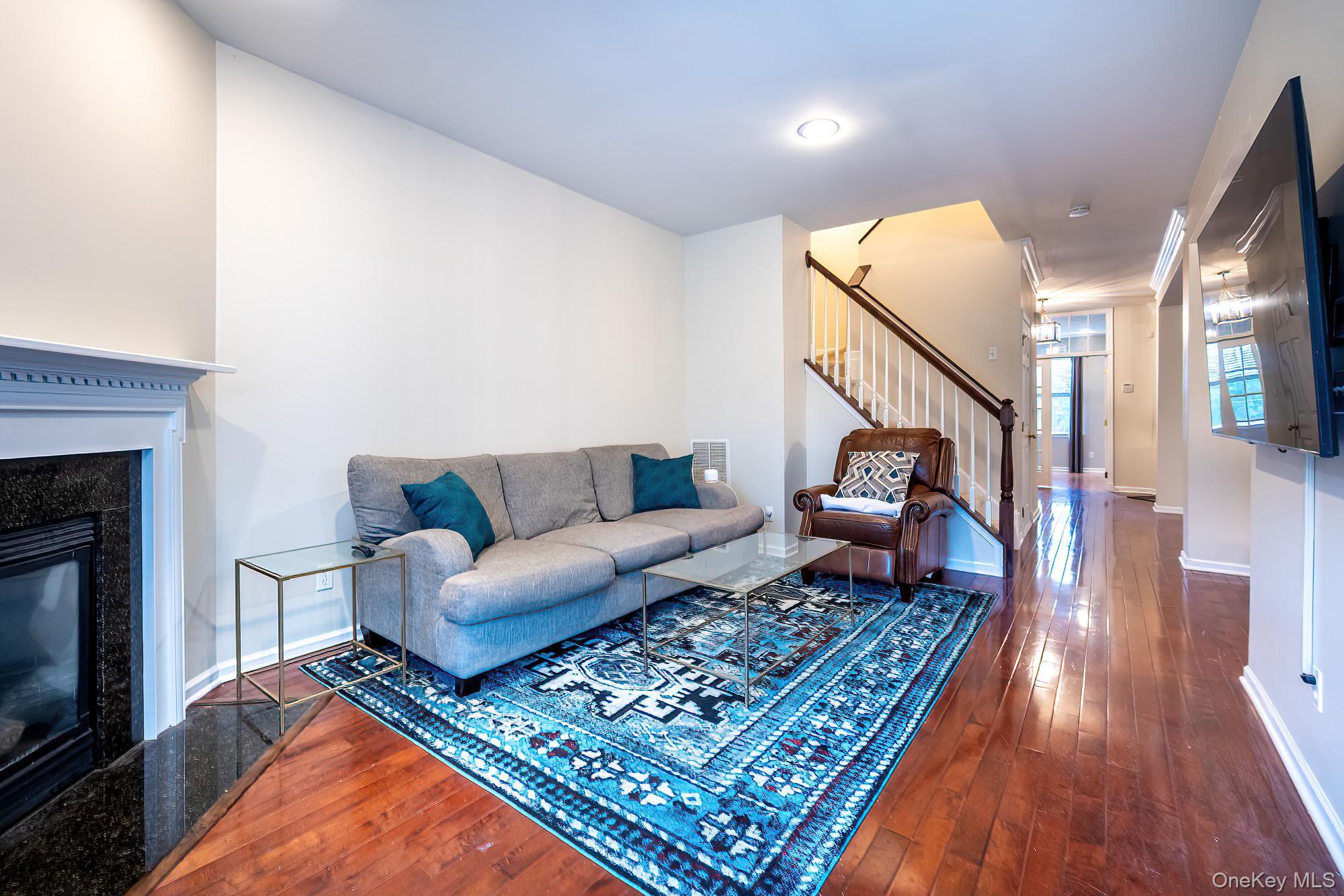 Condo Huntington Dutchess County, NY 12524, MLS-975969-15