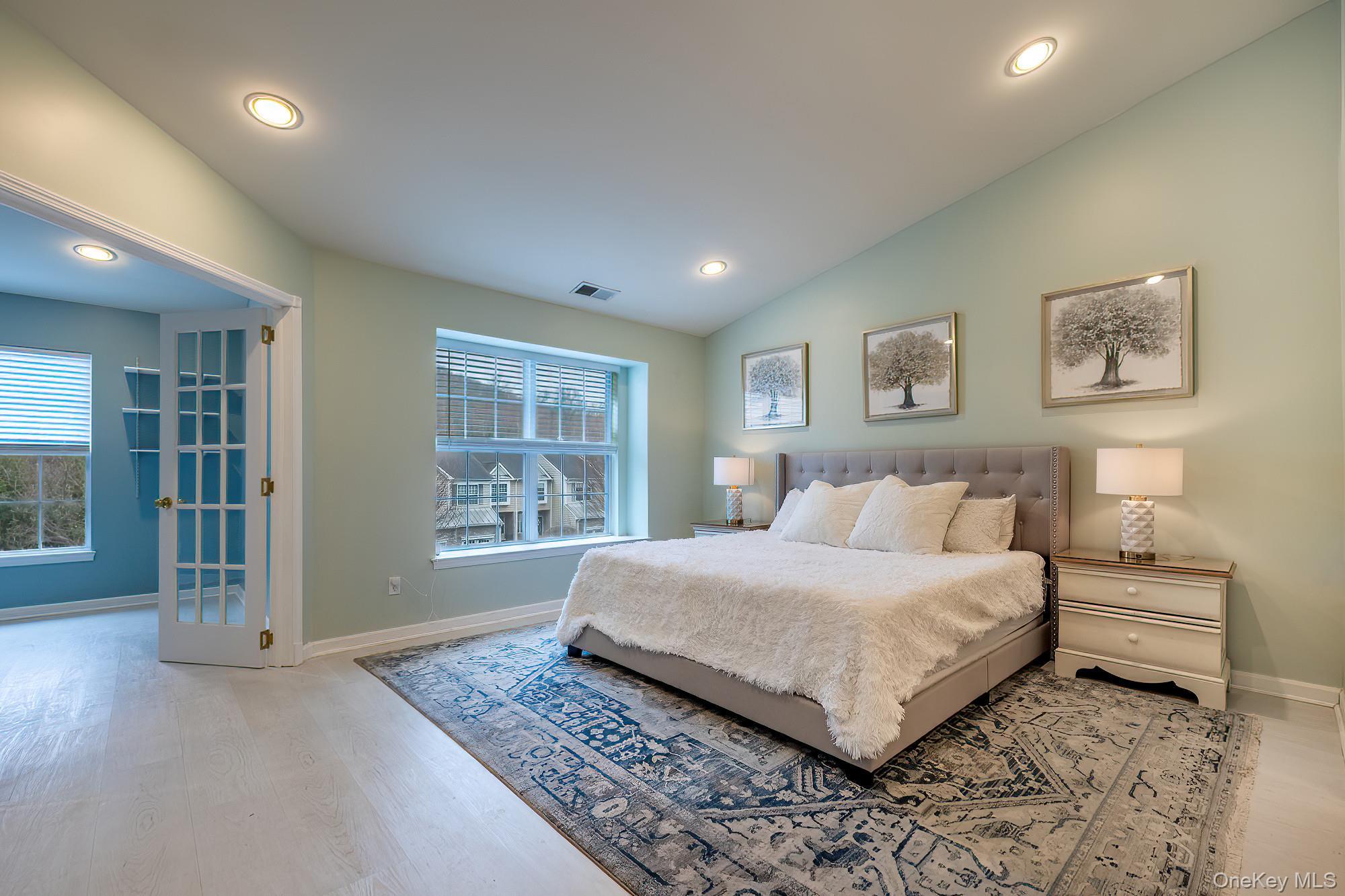 Condo Huntington Dutchess County, NY 12524, MLS-975969-22