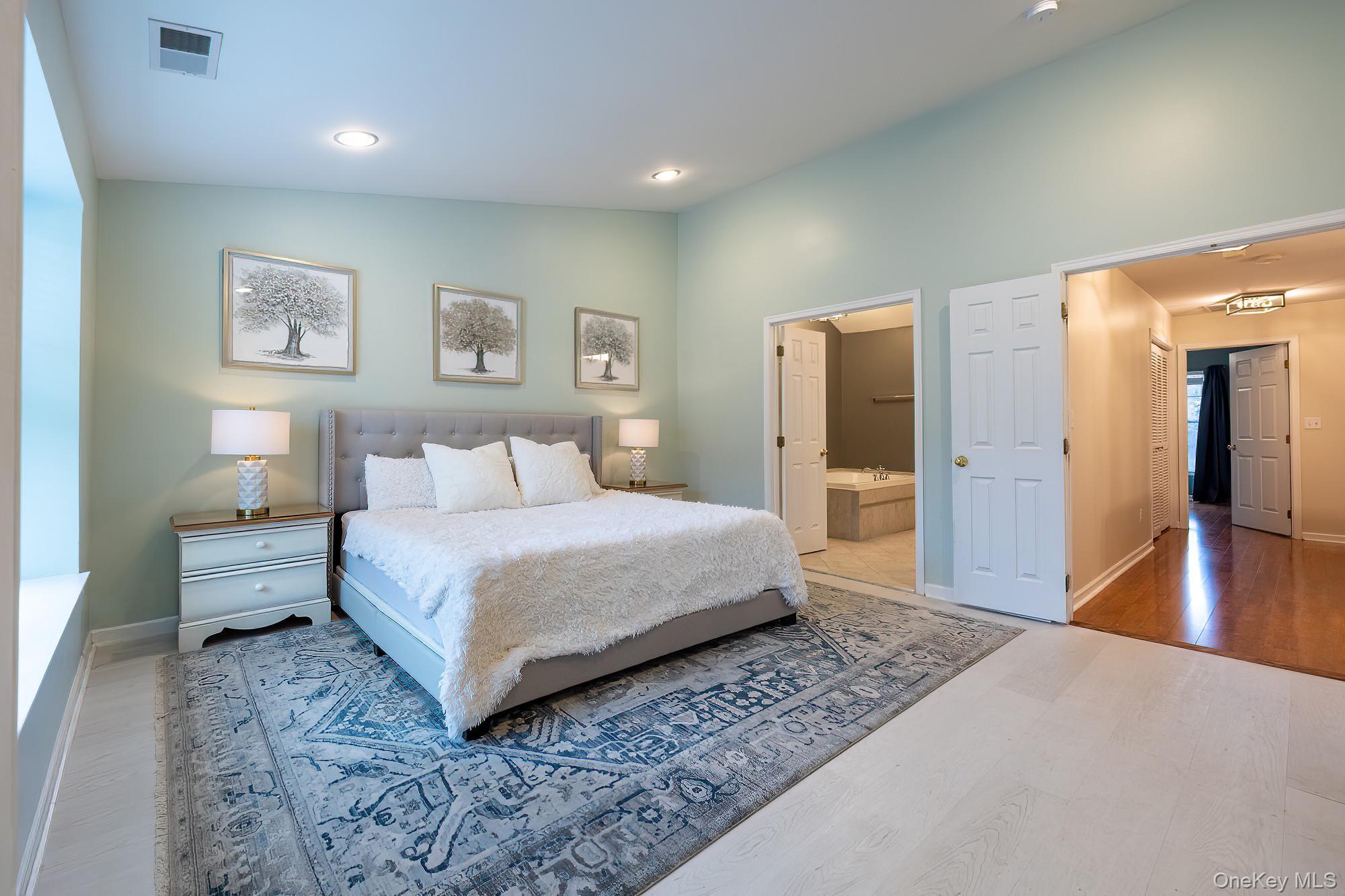 Condo Huntington Dutchess County, NY 12524, MLS-975969-24