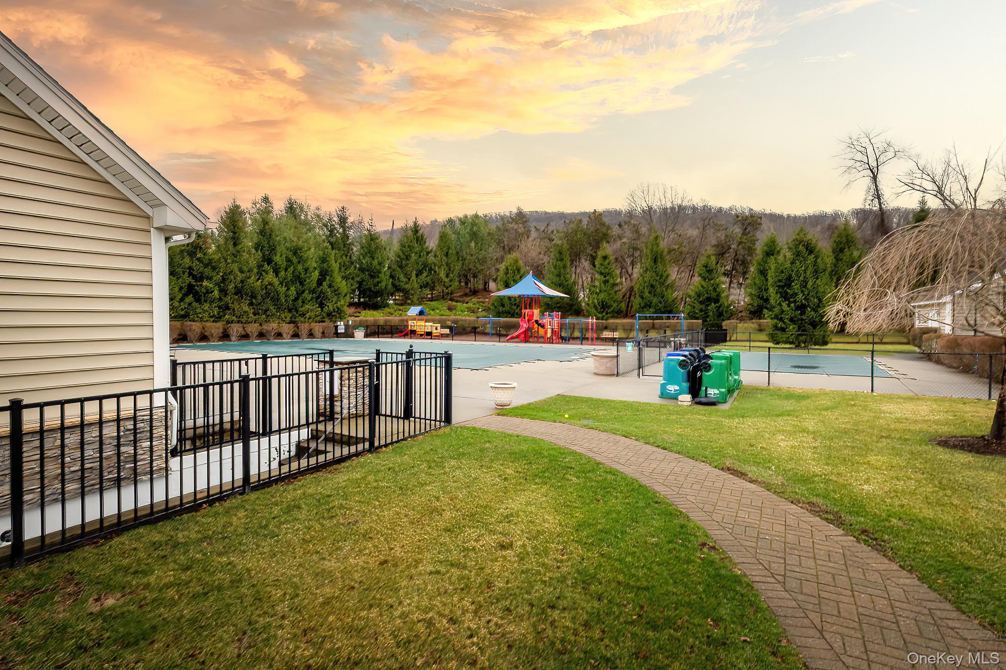 Condo Huntington Dutchess County, NY 12524, MLS-975969-42